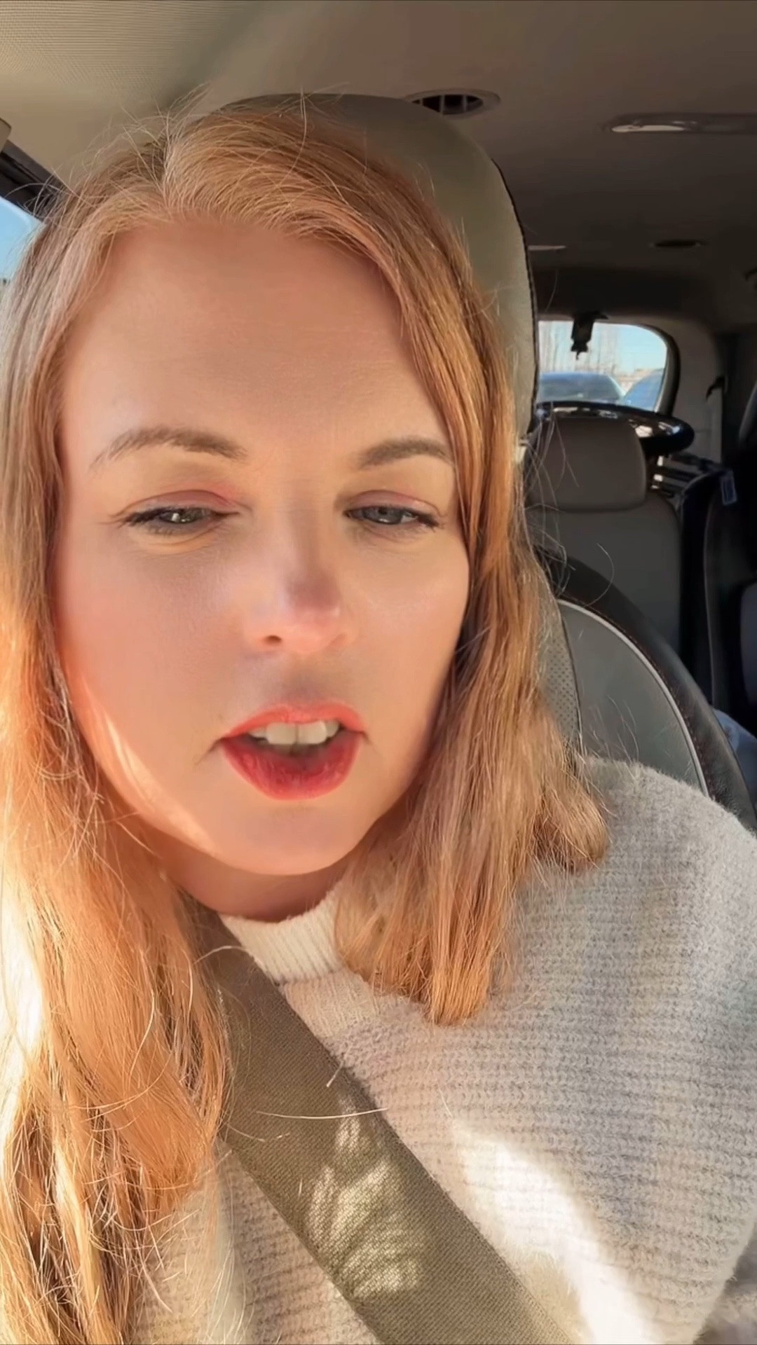 Okay but RUN 💨
Victoria’s Secret mists & lotions are $8 with 5 🤍
Full-size perfumes $85 (3.4 oz)
✨ Free express shipping over $75
Perfect time to restock or gift 🎀
@victoriassecret 

#LTKBeauty #LTKValentine