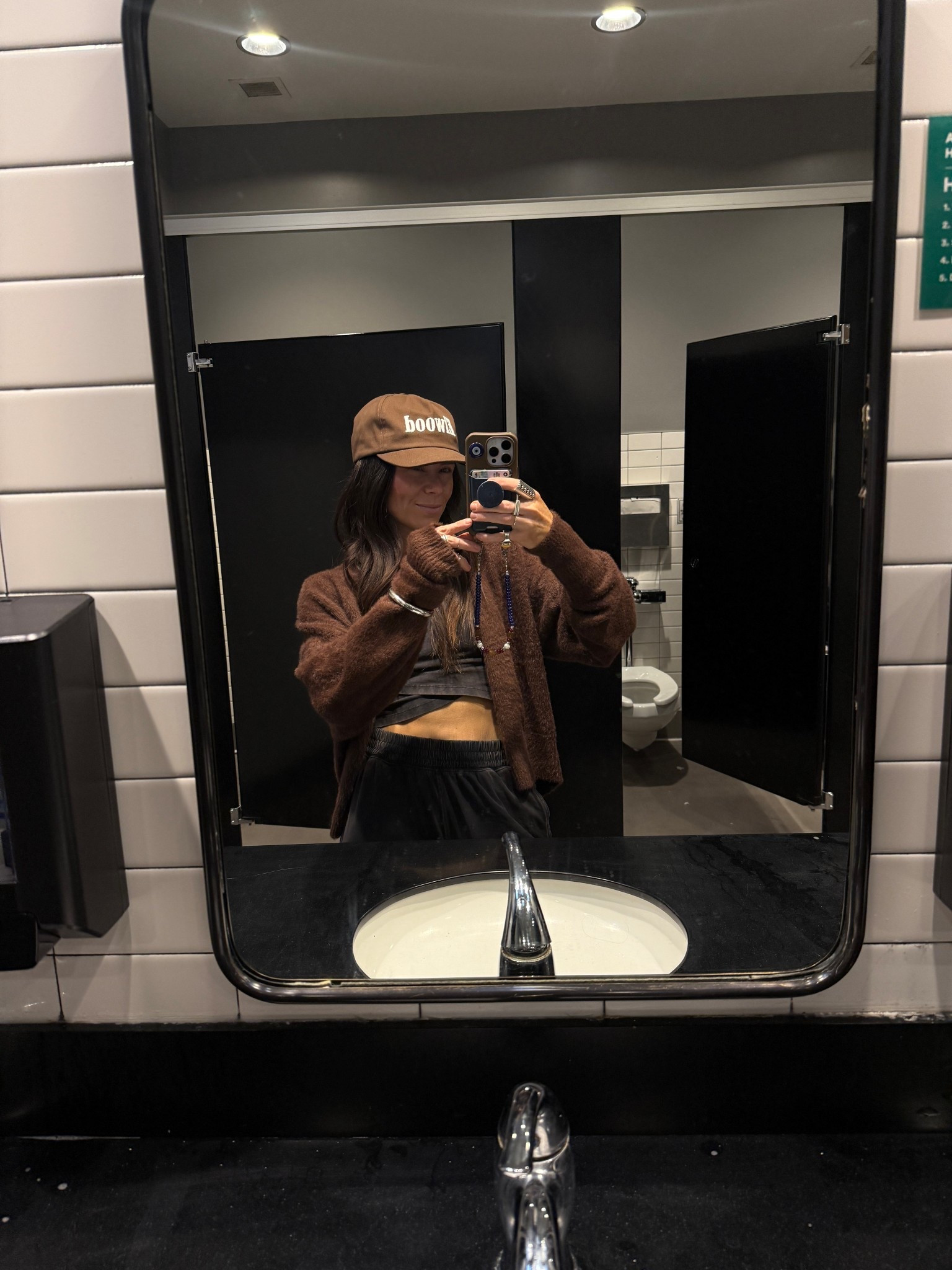 Elwood chocolate brown hat >>>>

#LTKootd #LTKmomlife #LTKActive