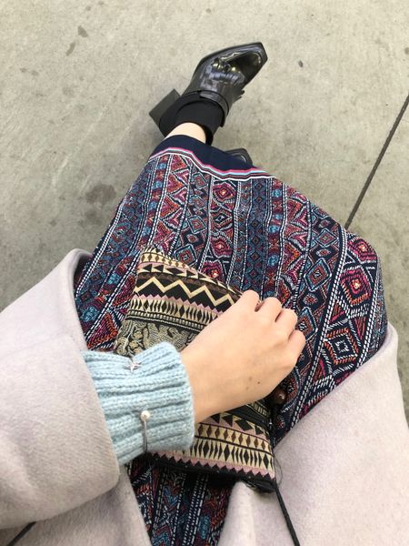 Outfit of the day🦋

Black ankle boots black booties
Navy Printed Pleated Midi Skirt
Black and gold Ethnic Crossbody Bag
Fall outfits

#LTKSeasonal #LTKstyletip #LTKshoecrush