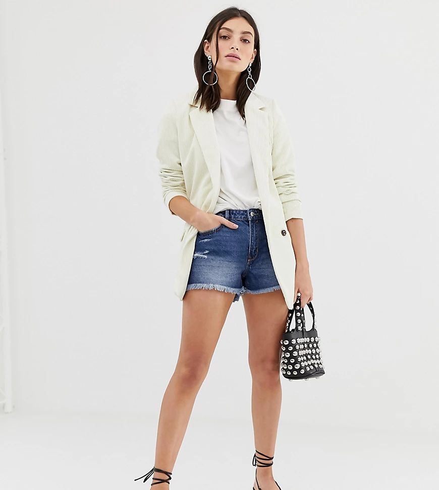 Stradivarius ripped raw hem denim shorts-Blue | ASOS (Global)