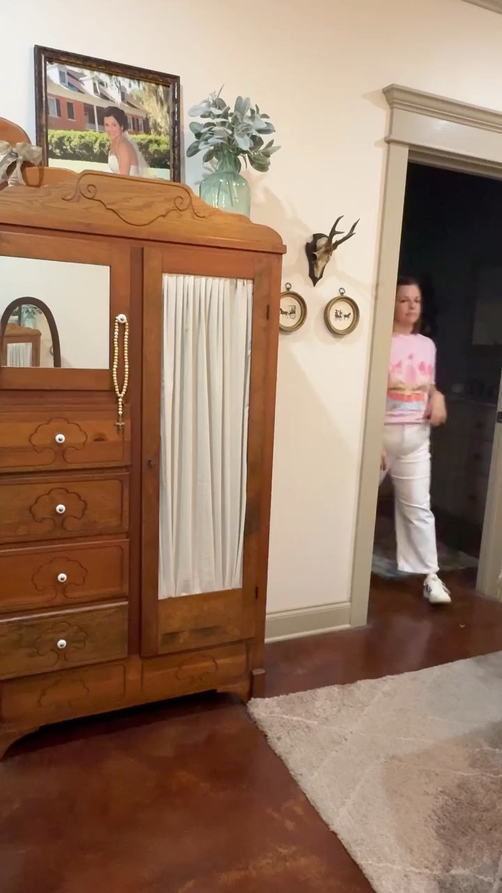 This was actually a very pleasant morning.  Because let me tell you. My kids have been "full mooning". lol. 

#dayinthelife #getreadywithus #morningroutines #calmmorning #chaos

#LTKgrwm #LTKdayinmylife #LTKmomlife