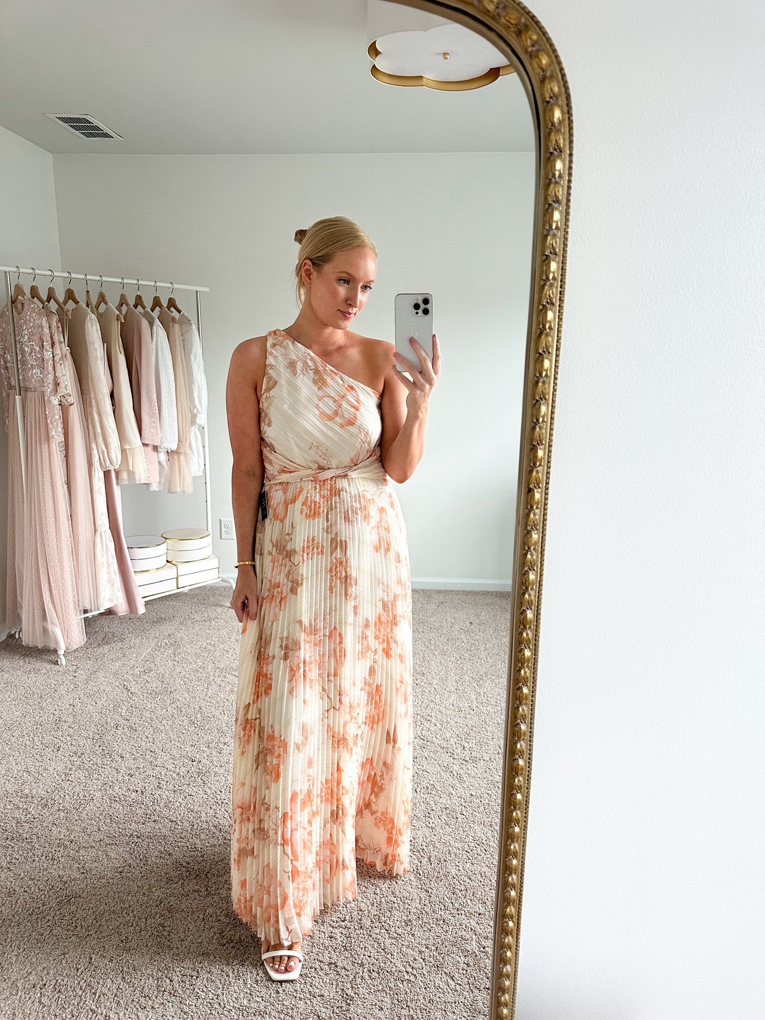 Gorgeous one shoulder dress from Express! Perfect for a summer wedding! 

#LTKwedding #LTKSeasonal #LTKFind