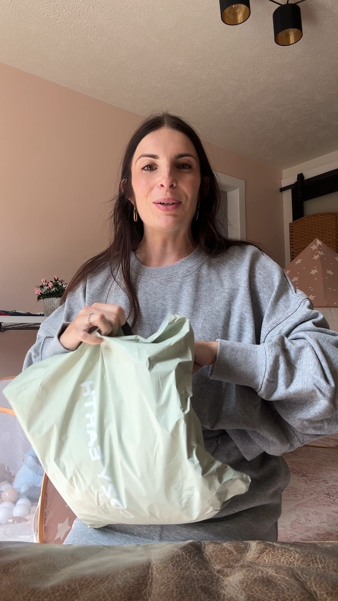 These are the BEST bamboo pajamas you’ll ever find! They’re cooling and breathable and I don’t sweat in them at night (which ALWAYS happens if I wear anything other than these) I’m on my third set bc I want to wear them every night but don’t want to do laundry every day 😜 use code CE-CHELSIE to take 40% off your whole purchase at cozyearth.com

#LTKFindsUnder100 #LTKSaleAlert