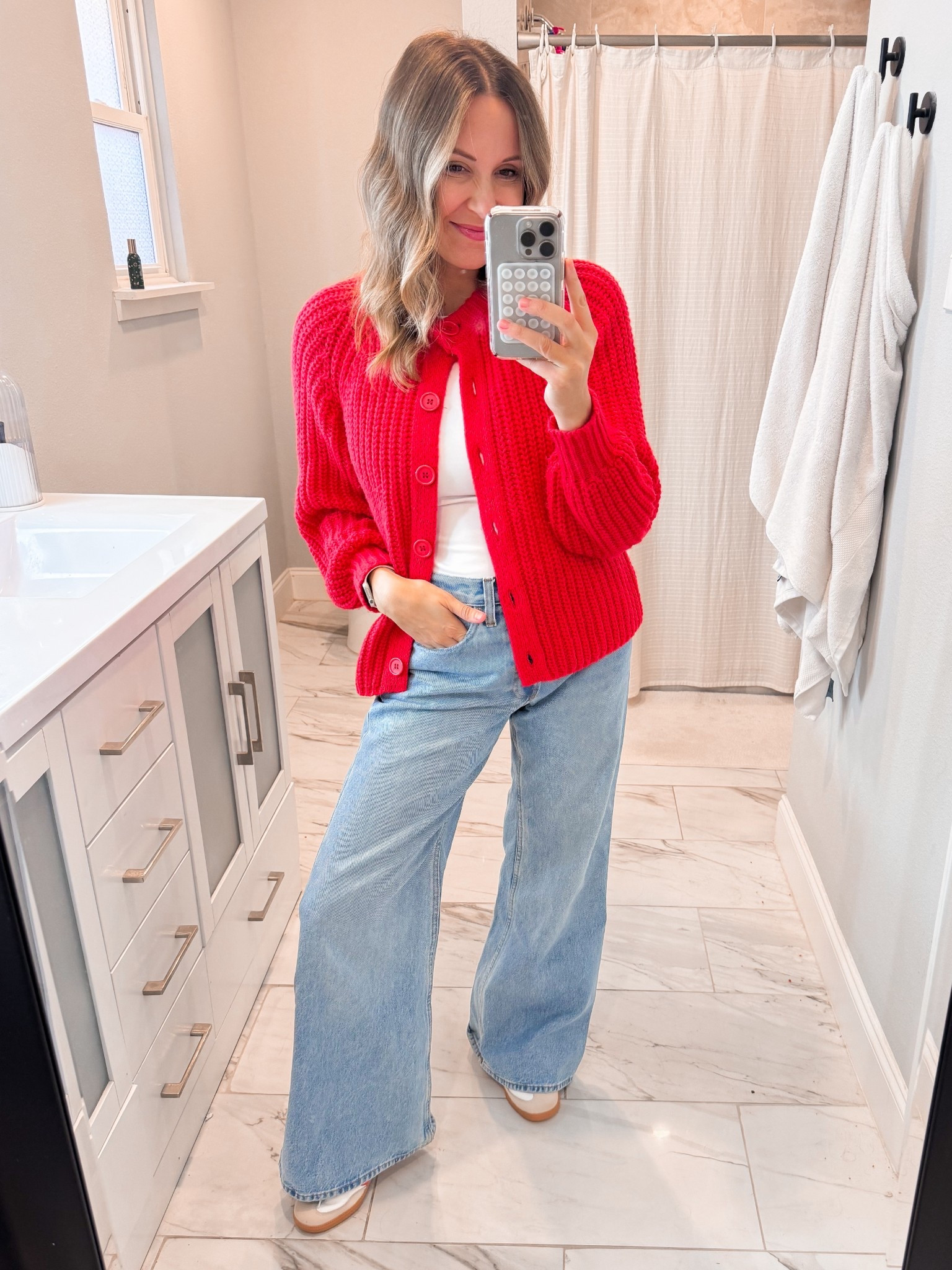 Small in sweater! 

#LTKHoliday #LTKSeasonal #LTKdayinmylife