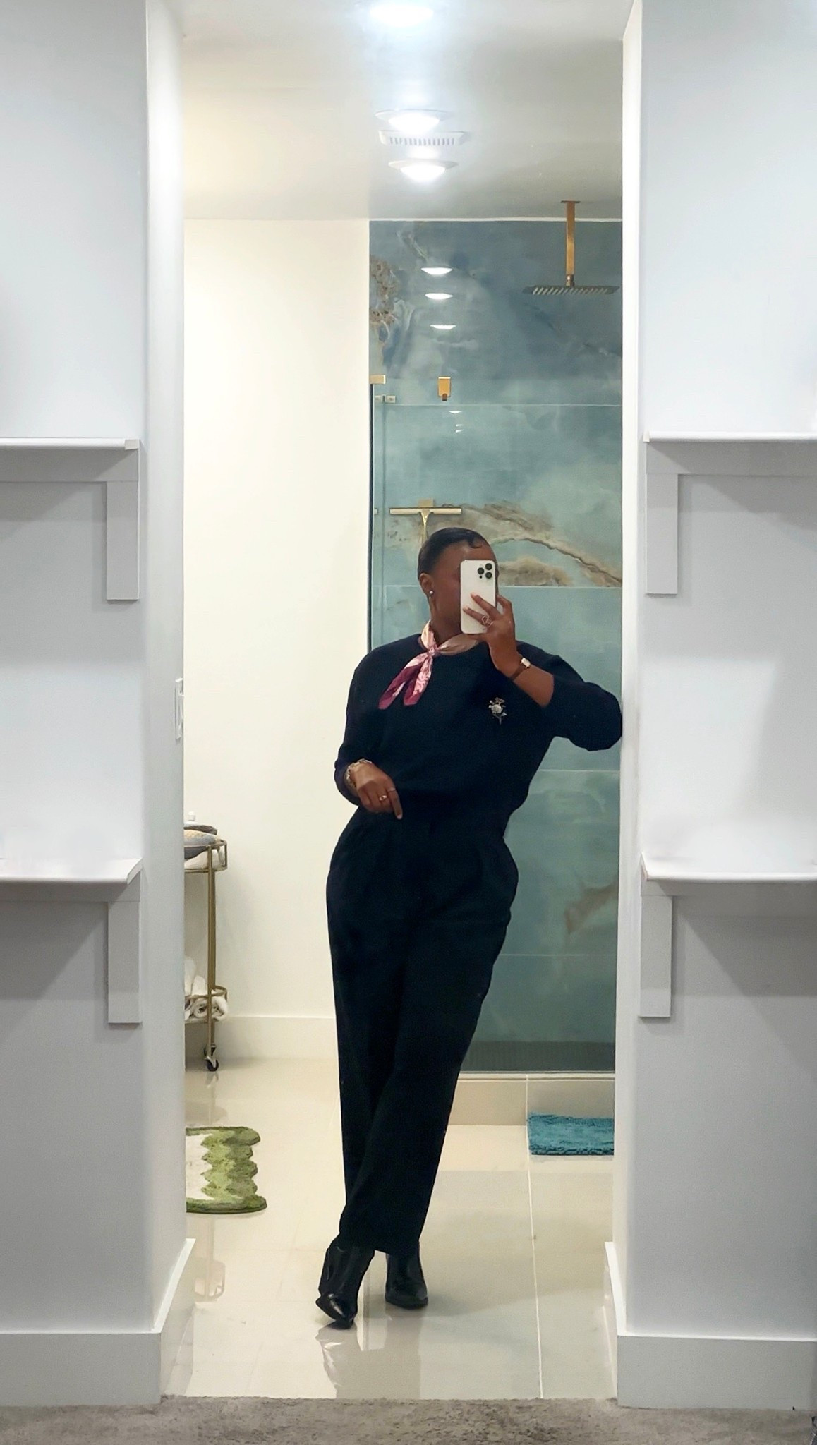 so excited fall is finally here in Dallas! Some of my favorite outfits come alive in the fall. Here’s how I styled an all black outfits for work

#LTKWorkwear #LTKStyleTip #LTKSeasonal