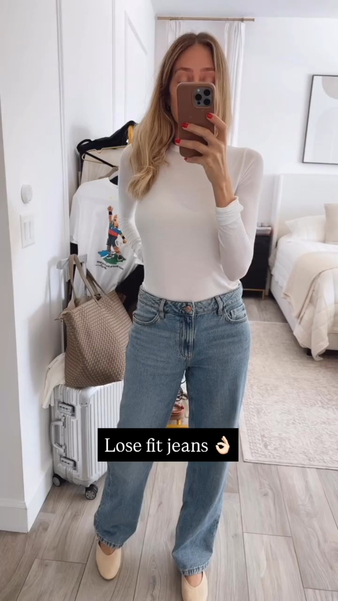 I love this lose jeans so much! The wash is gorgeous, the fitting is amazing, and super comfortable. Fits true to size and I’m wearing size 27



#LTKStyleTip #LTKSeasonal #LTKU