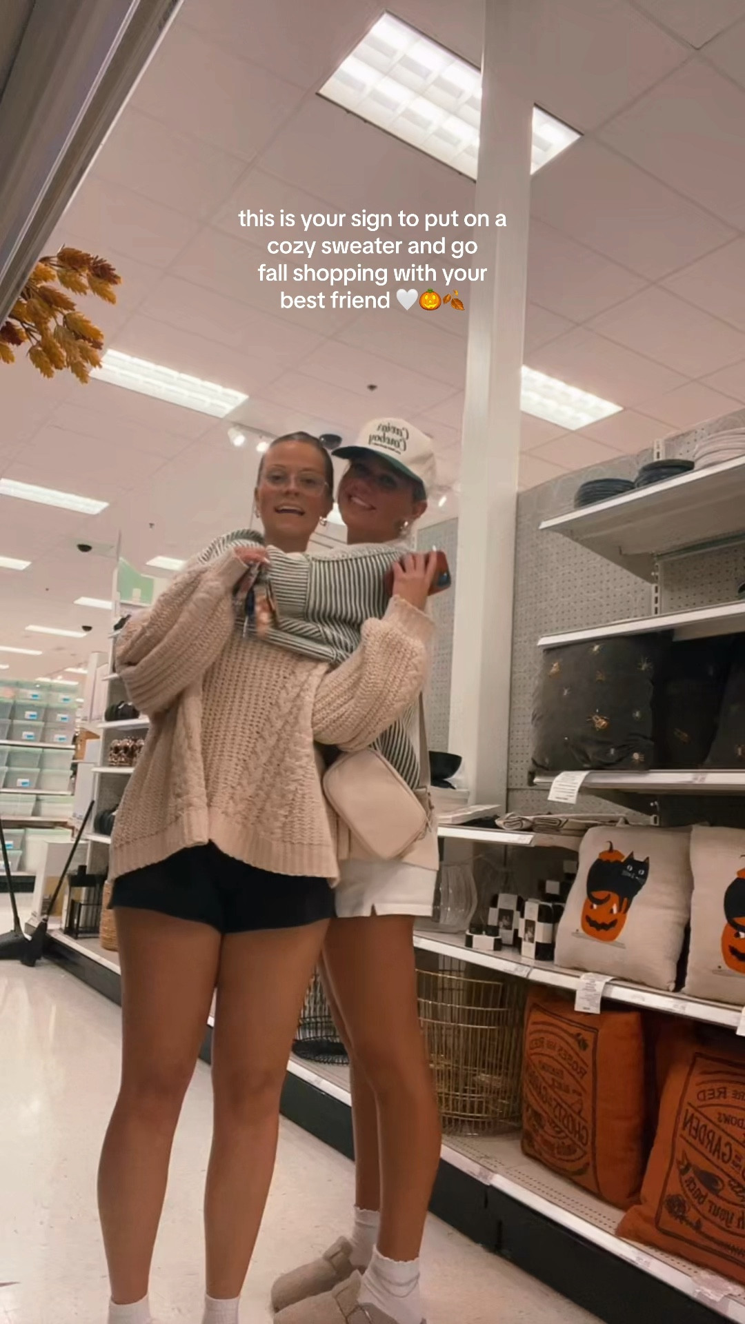 bestie fall fits 👻🧡

#LTKSeasonal #LTKSale #LTKunder100