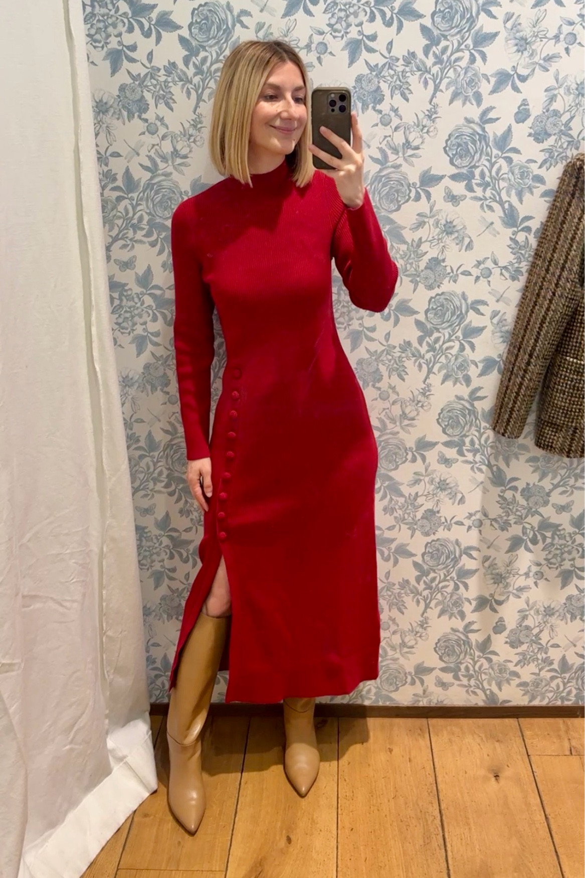 Midi knit dress in red (merino wool and cotton) - this is the most comfy everyday dress that’s feminine and chic