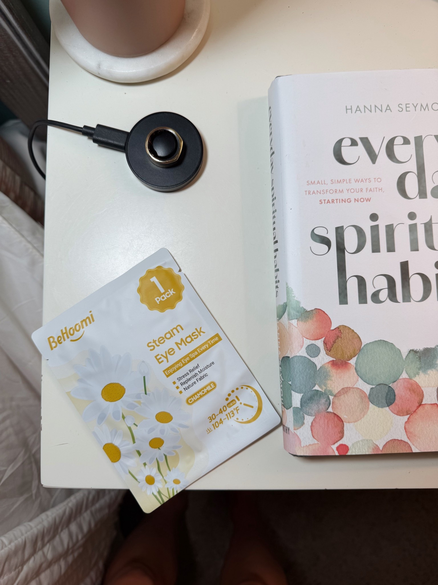 Haven’t been able to fall asleep/stay asleep for the past few nights … put this heated eye mask on last night and was OUT ✨🌙 

#LTKHome #LTKTravel