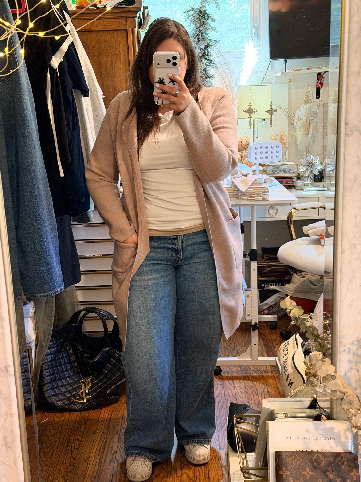 Love a good long cardigan. They are super cozy + cute

#LTKootd #LTKSeasonal #LTKMidsize