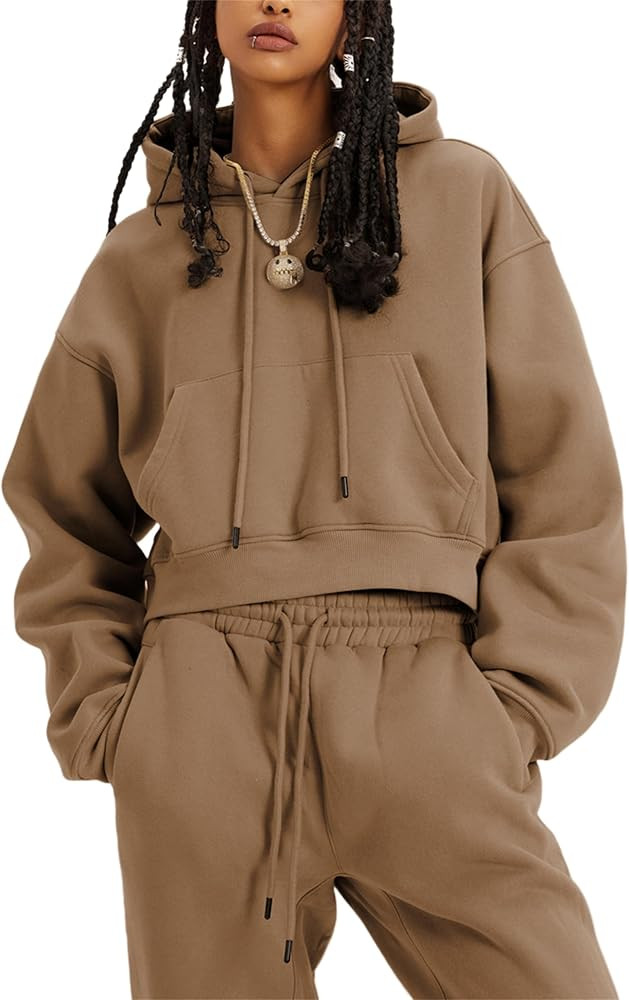 Lianlive Womens 2 Piece Outfits Sweatsuit Fleece Hoodies Crop Pullover Sweatshirts Joggers Sweatp... | Amazon (US)