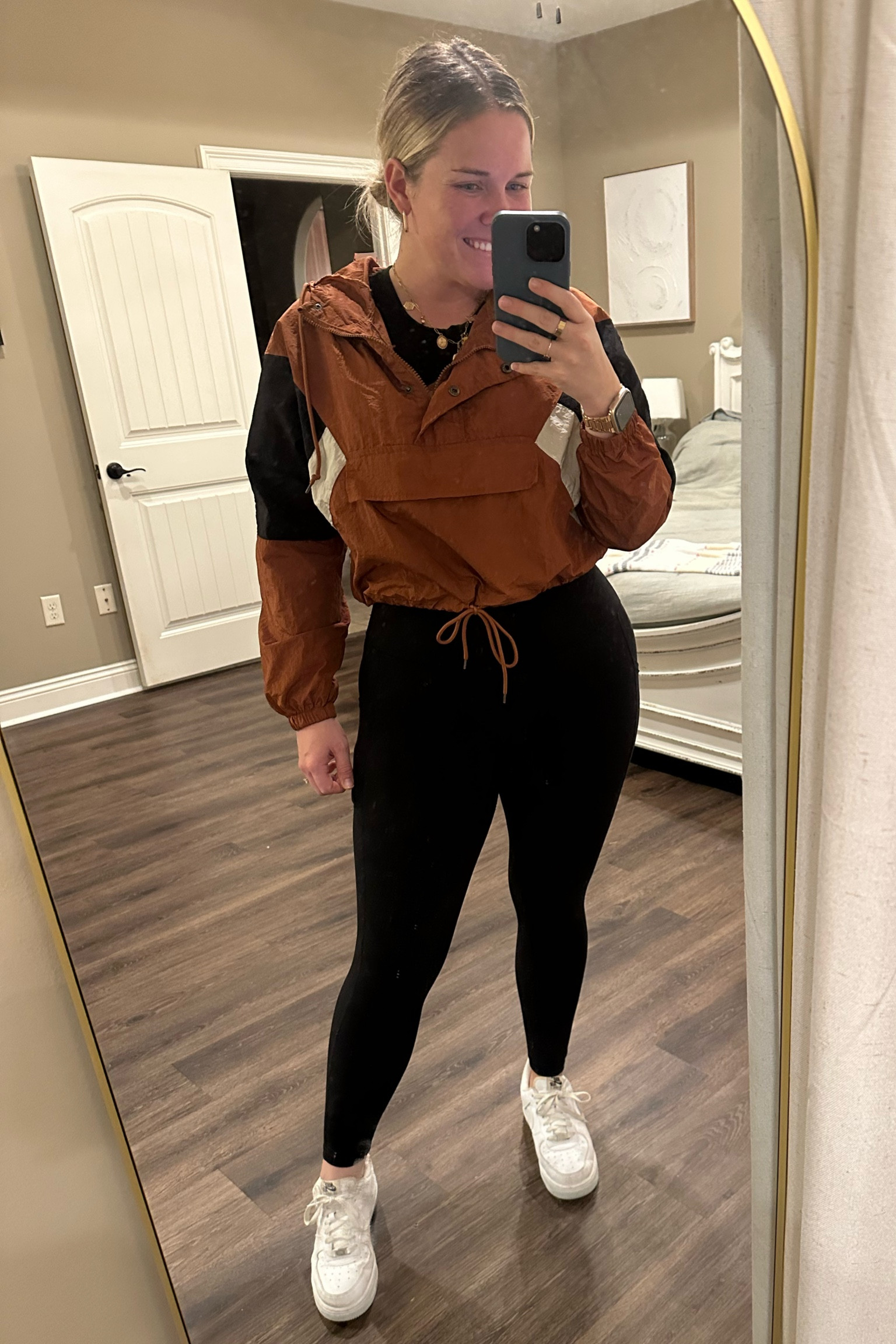 sport top, vintage top, pullover, zip up jacket, hooded crop jacket

Medium

#LTKFitness #LTKStyleTip #LTKBeauty
