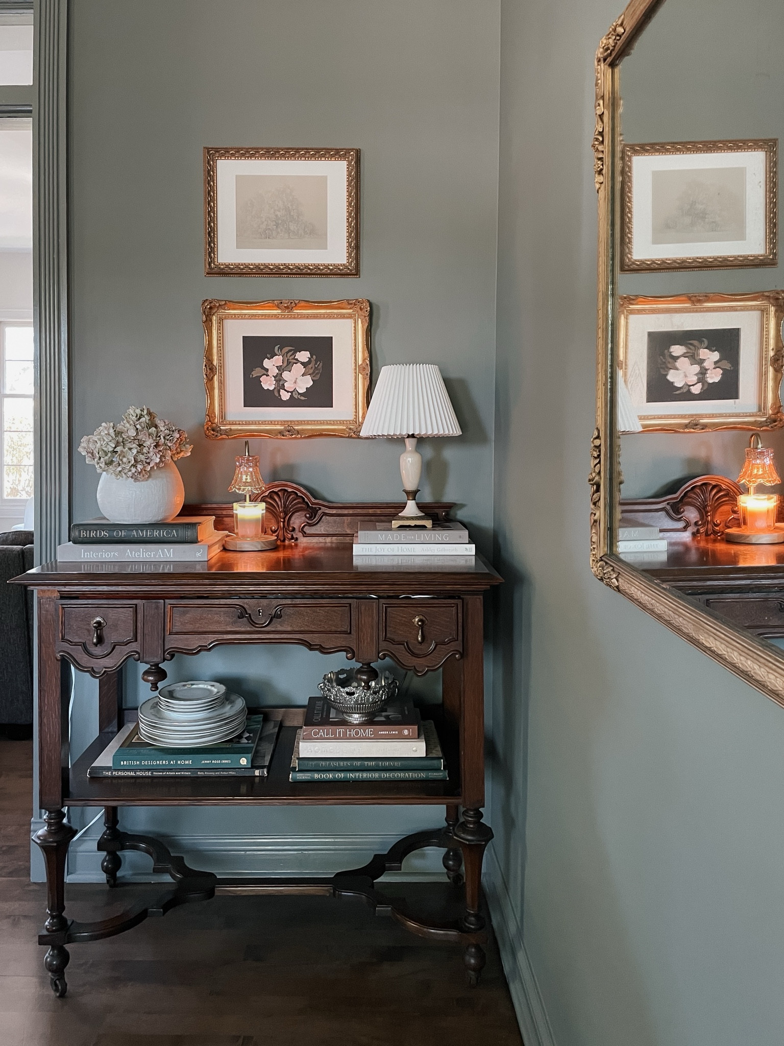 Vintage style gold picture frame. Candle lamp. 

#LTKFindsUnder50 #LTKHome