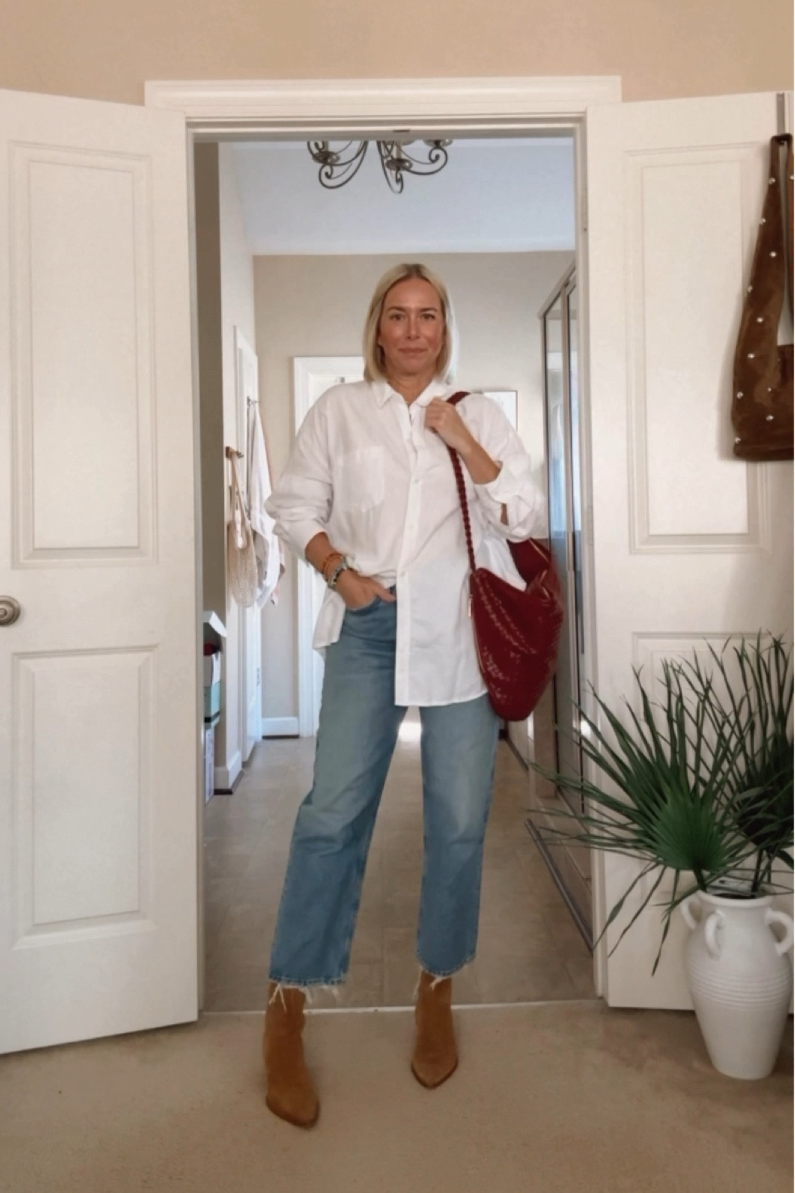 Simple Outfit w/ a Pop 🥀

#LTKStyleTip #LTKSeasonal #LTKItBag