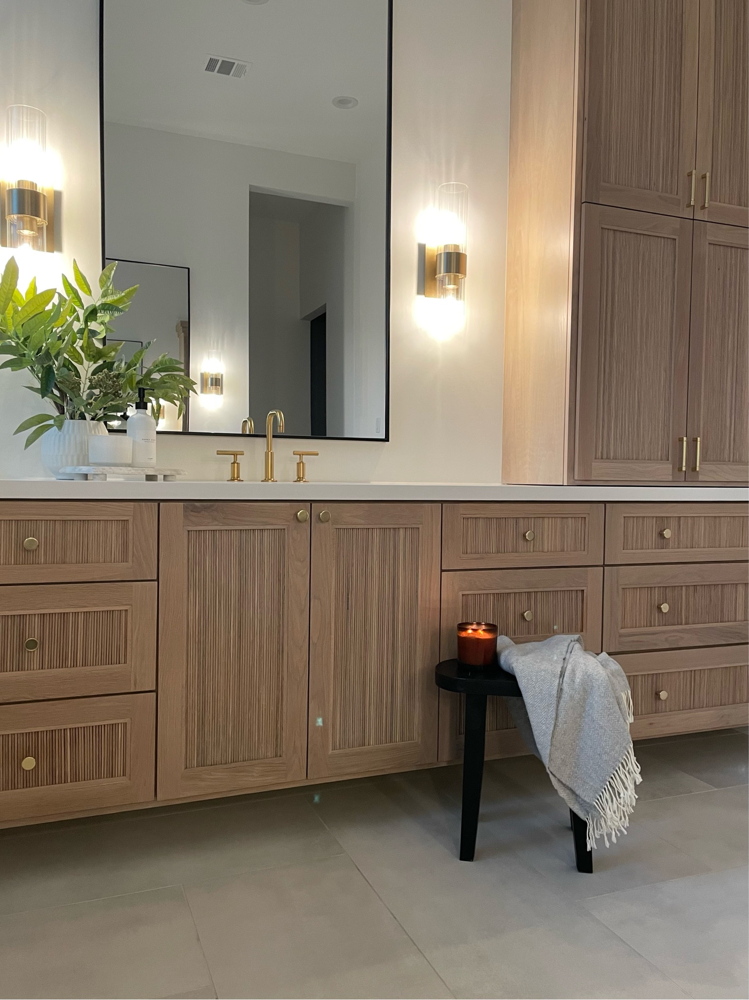 Bathroom retreat. Bathroom design. Neutral bathroom. Calm spaces. Brass fixtures. Brass hardware. 

#ltkhome #rejuvenation #amazonhome #kellerandoak 