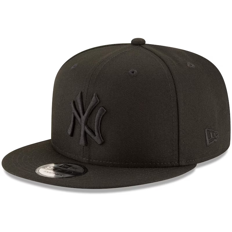 New York Yankees New Era Black on Black 9FIFTY Team Snapback Adjustable Hat - Black | Fanatics