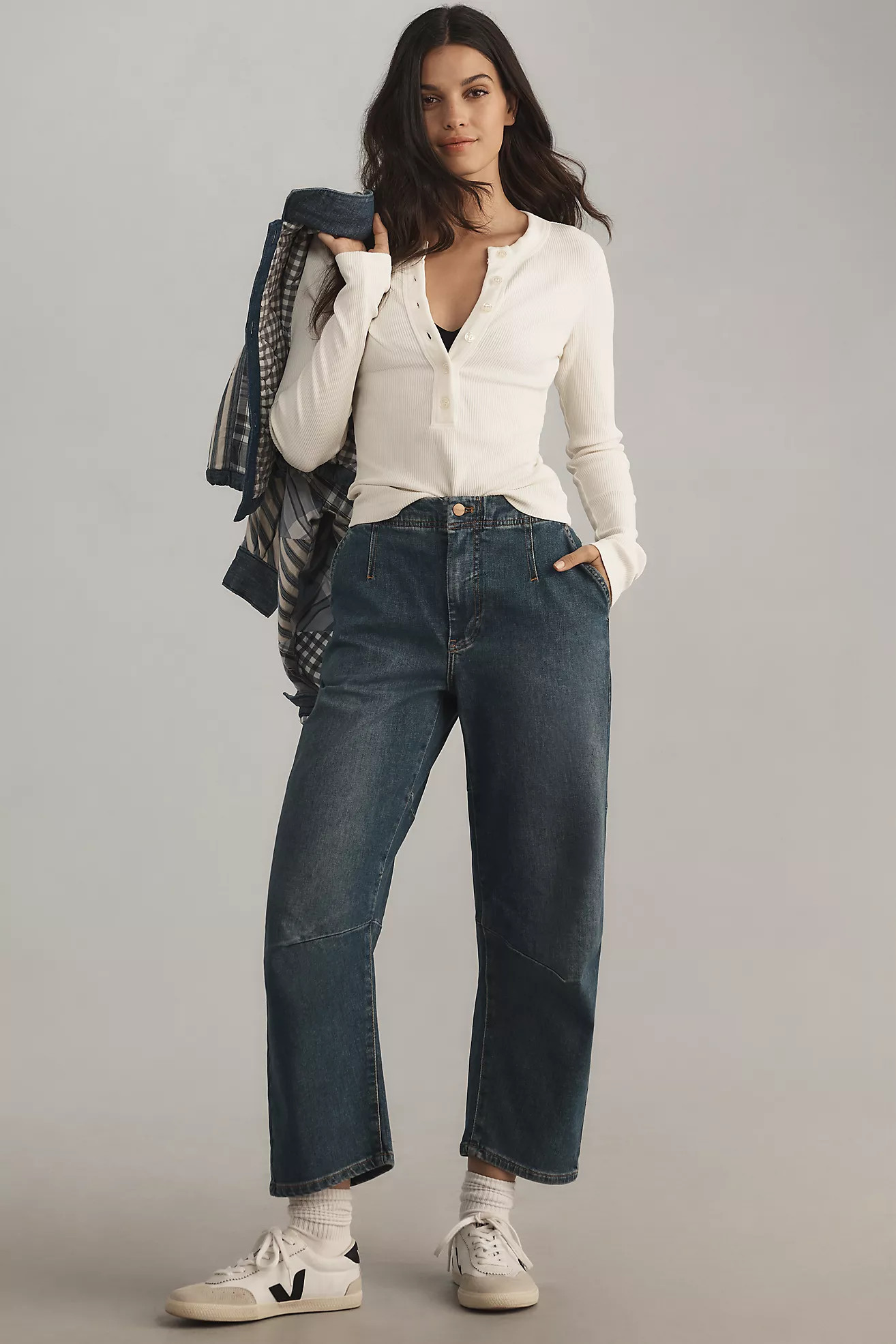 The Leni Mid-Rise Tapered Barrel Jeans by Pilcro | Anthropologie (US)