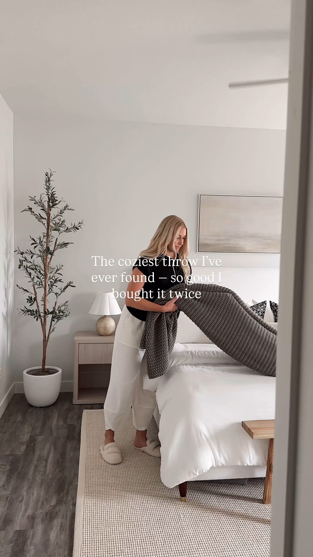 The easiest way to style your bed 👏🏼

This is your reminder that sometimes all you need to make your bed look styled is a really good throw. This chunky knit blanket from Target adds the perfect texture and warmth and makes your space feel instantly cozy!!

#LTKHome #LTKFindsUnder50 #LTKSaleAlert