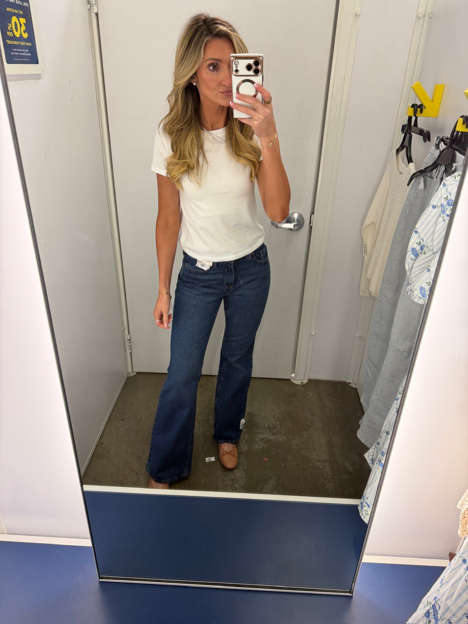 Two basics you simply can’t go wrong with!

#LTKootd #LTKgrwm #LTKmomlife