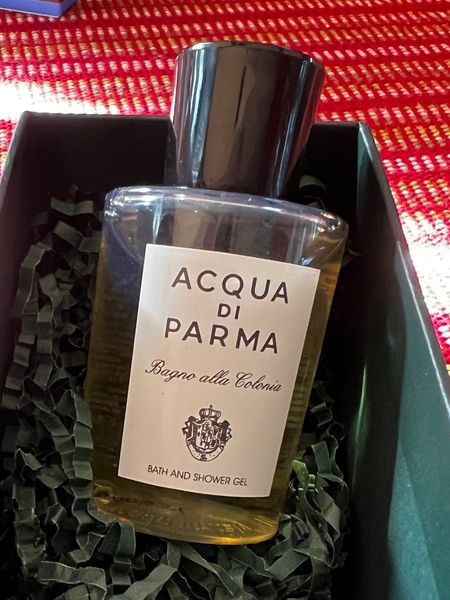 Treats from a #Harrods #beautyadventcalendar

Today is a yummy smelling bath oil from Aqua Di Parma
You know I treasure my baths so this is a very welcome giftt

#LTKfindsunder50 #LTKbeauty #LTKGiftGuide