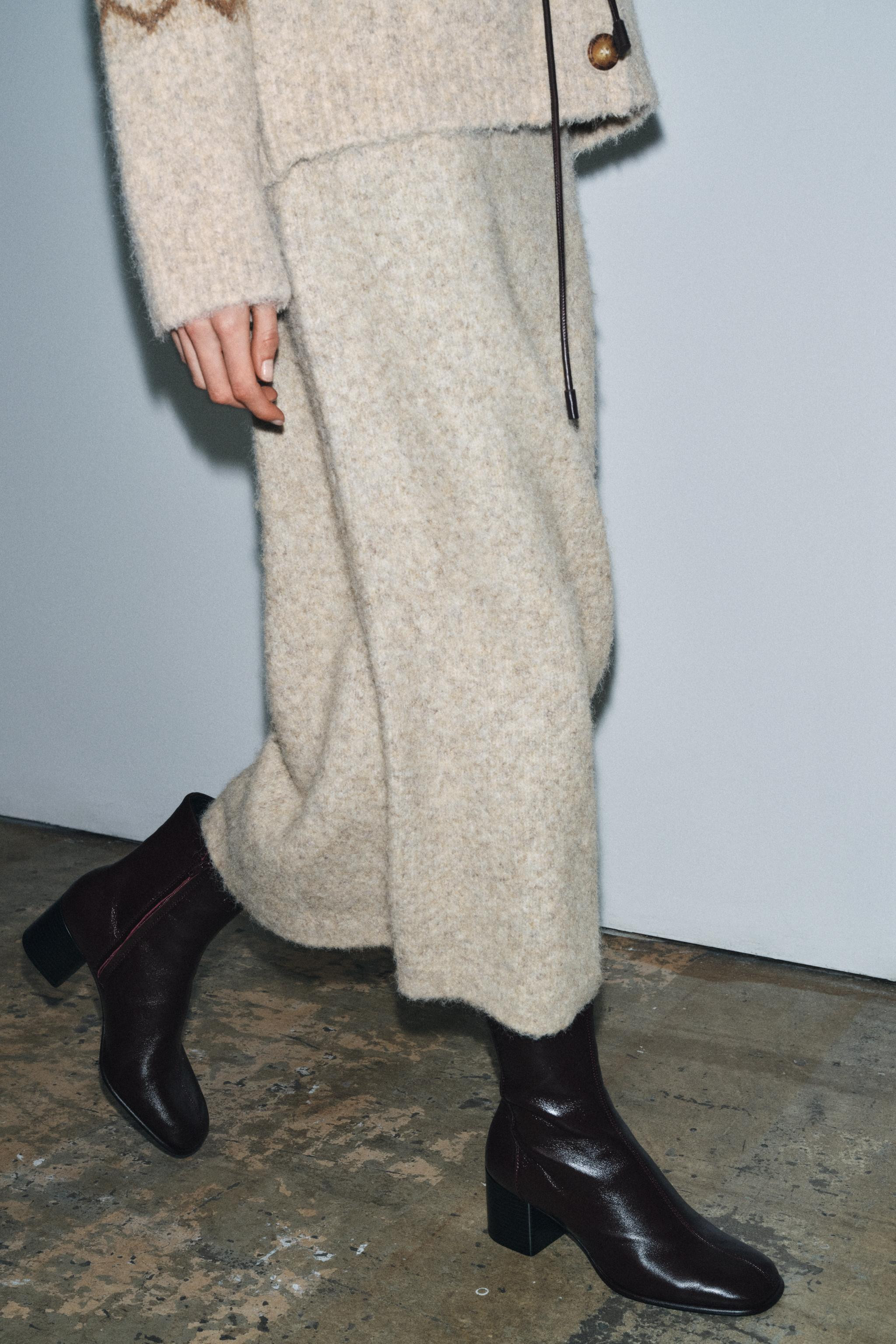 BRUSHED EFFECT KNIT MIDI SKIRT | Zara US