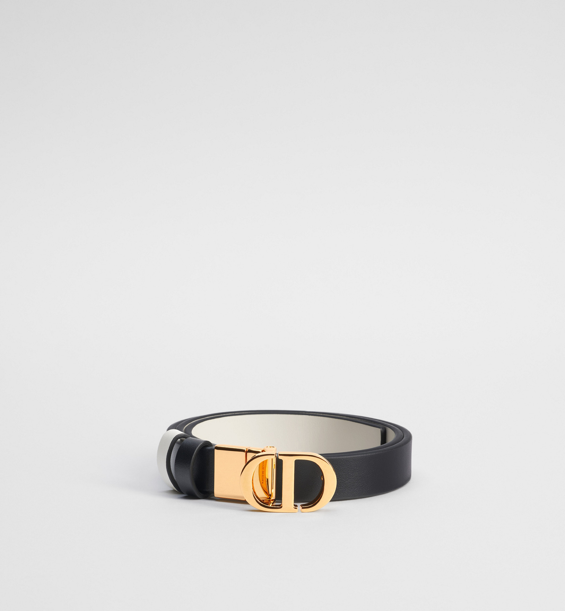 30 Montaigne Reversible Belt Black and Latte Smooth Calfskin, 20 MM | DIOR | Christian Dior Parfums UK