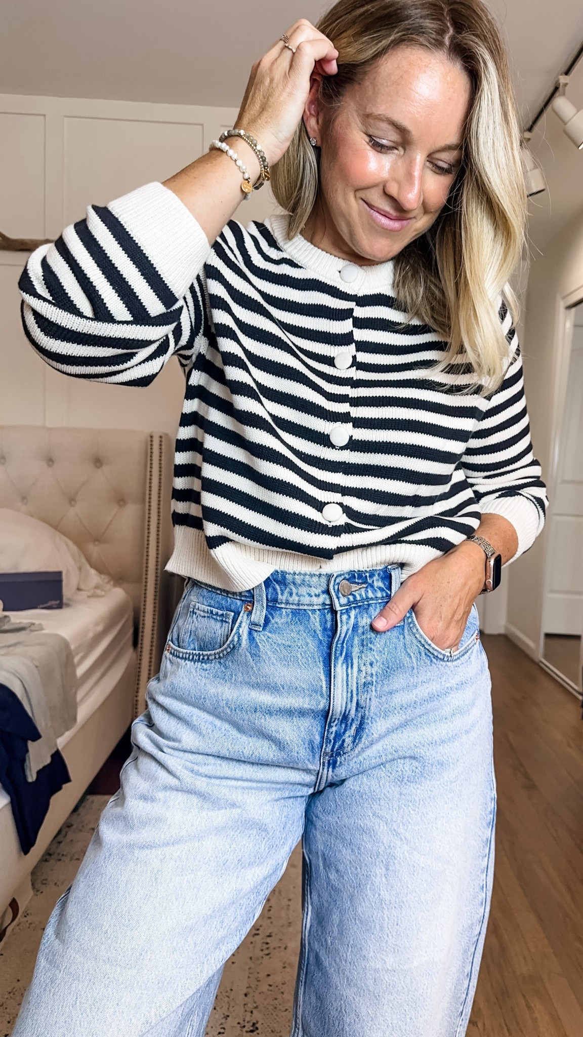 Viral target fall on a size 8!
In mediums in everything EXCEPT the tan sweater. Thats a large. 
Jeans are tts 8. Honestly, everything is FABULOUS!! 



#LTKFindsUnder50 #LTKMidsize #LTKOver40