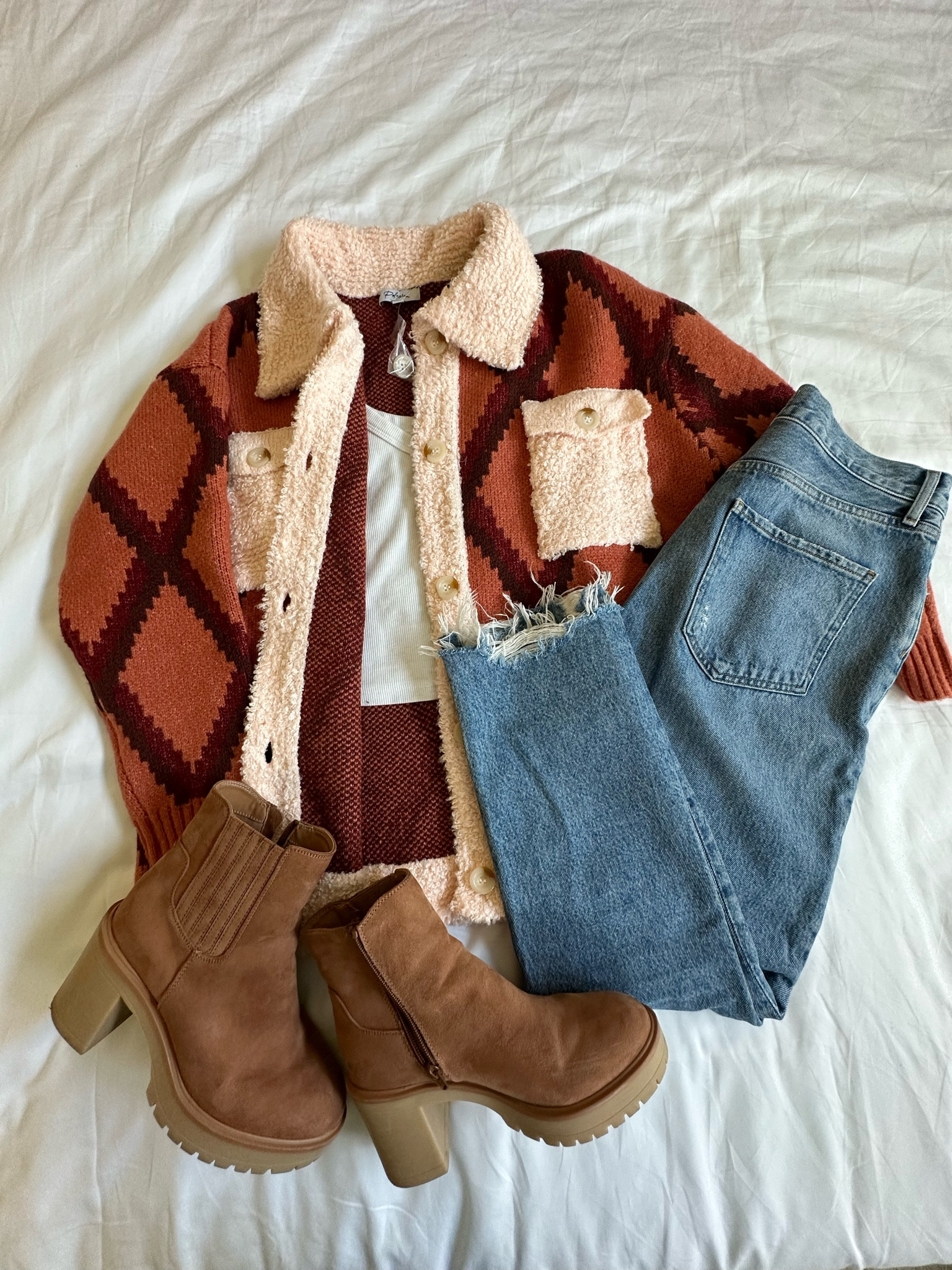 Such a cute fall outfit

#falloutfit #fallootd



#LTKstyletip #LTKtravel #LTKfindsunder100