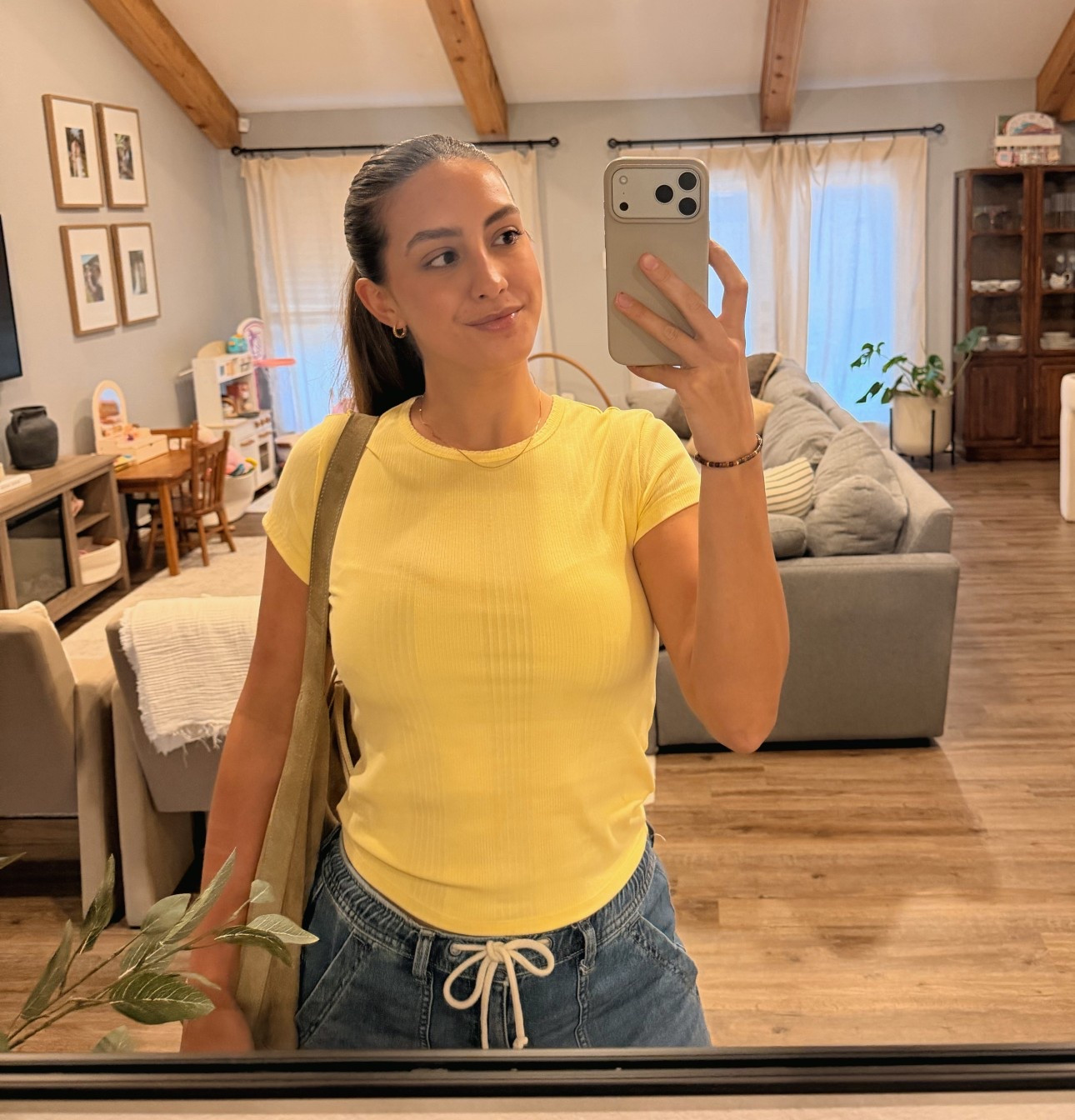 Love this little pointelle tee! Wearing size M💛

#LTKootd