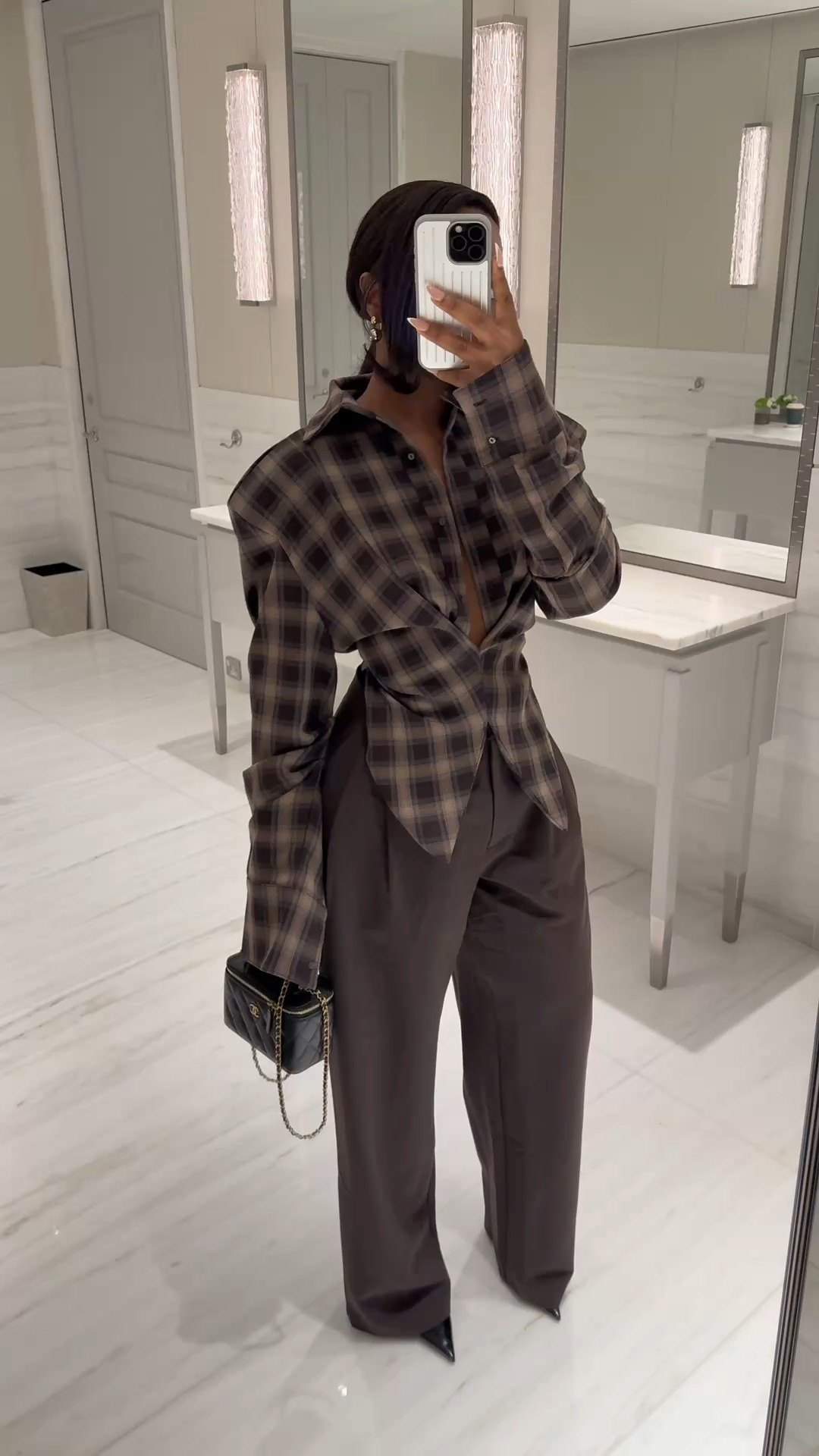 Shirt is kwame adusei on Instagram, wearing size xs 
Pants are linked below, from asos (topshop) wearing size 8 ❤️

#LTKstyletip #LTKautumn