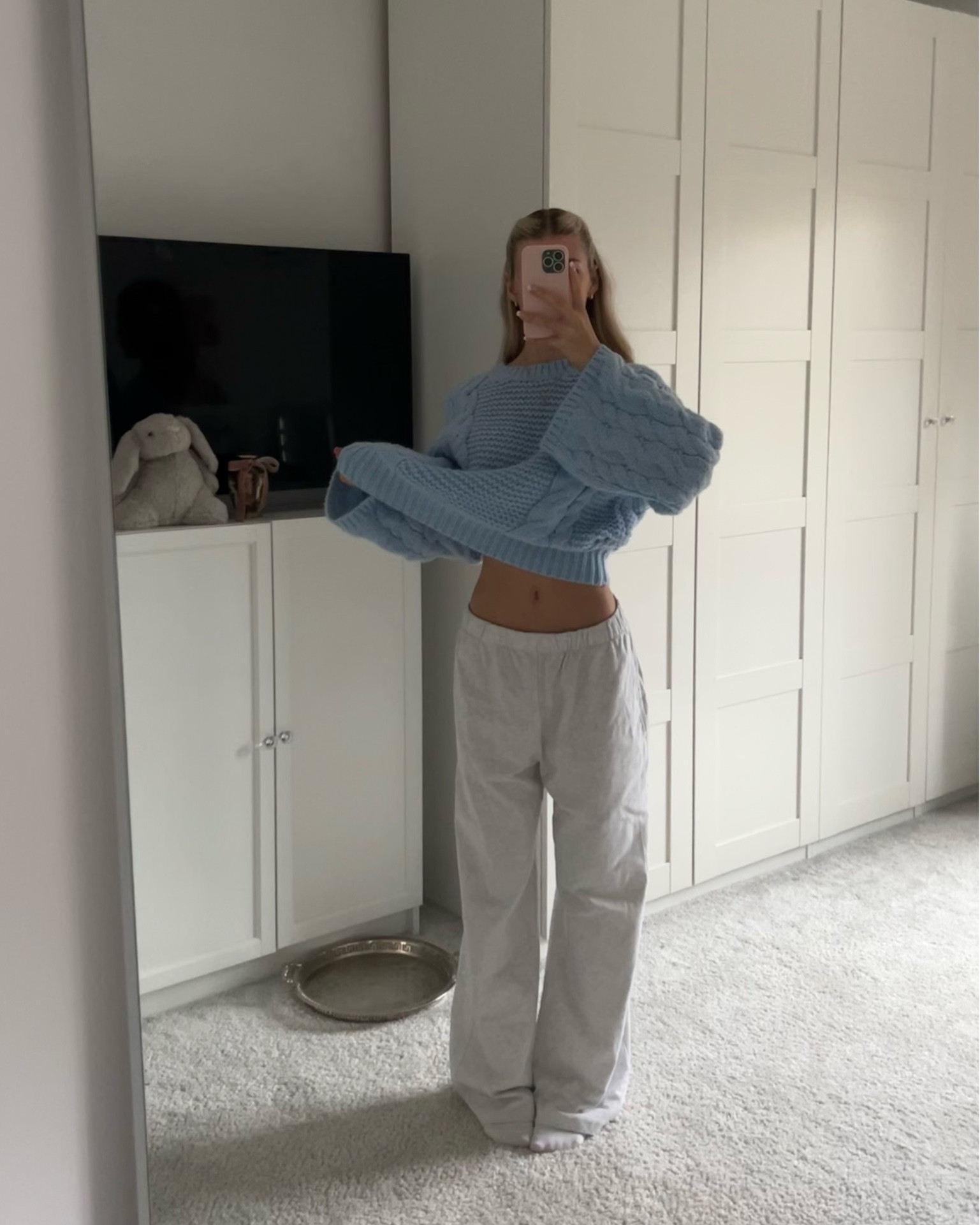 pants are brandy melville ‘anastasia sweatpants in silver grey'