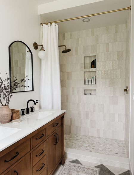Small changes, big impact 🤎 Shop our master bath! 