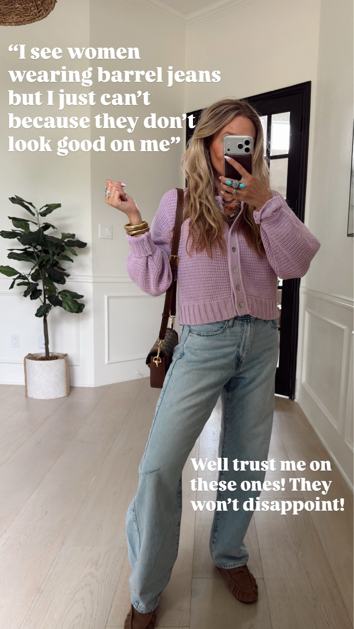 The best barrel jeans from Levi’s 

ON SALE FOR $41 vs $84

Wearing size 27 / my tts 
5’5” | 120 ish lbs