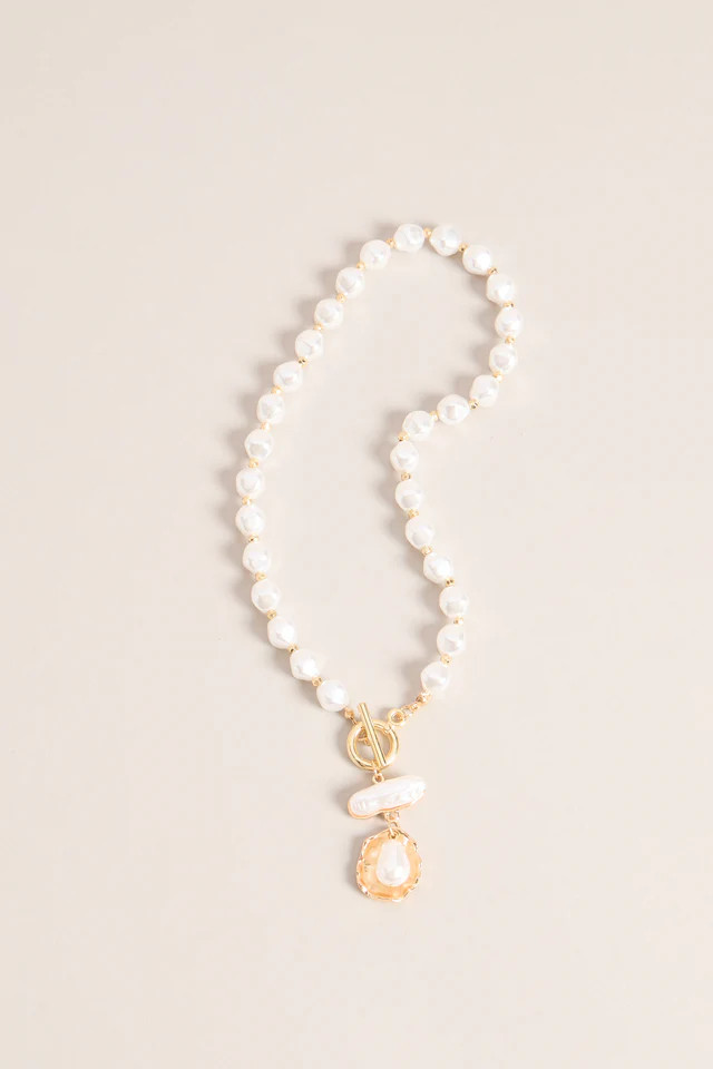 Layered Luxe Pearl Toggle Necklace | Windsor Stores