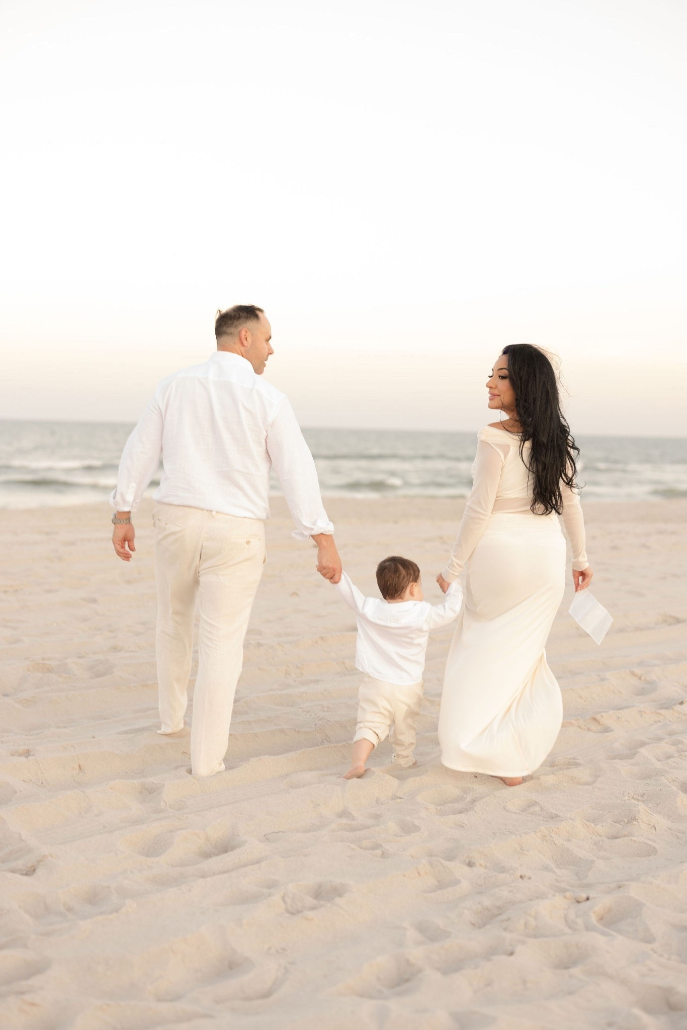 Matching family looks for baby #2’s announcement 🤍

#LTKFamily #LTKBump #LTKBaby