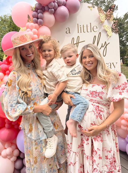 Peyton: revolve dress (small) / @hatsnroses wide brim hat

Heather: Abercrombie midi dress

Britton: @zarakids top & sneaks / @littlebipsy green denim joggers

Casen: cat & jack @target jeans 


#LTKfamily #LTKstyletip #LTKfindsunder100