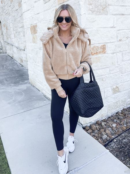 Sherpa jacket
Winter coat
Travel outfit
Duffle bag
Sneakers
Apple watch band-code HAUTE20
Leggings
Athleisure
Sized up to a Lg in the coat


#LTKstyletip #LTKGiftGuide