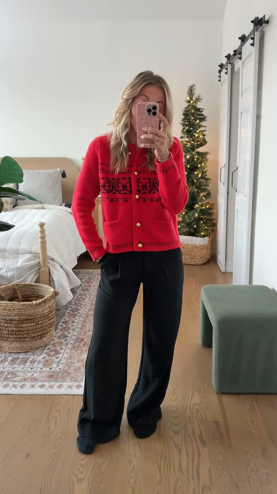 Got medium in this cardigan!

Holiday outfit, Christmas outfit, Christmas sweater, holiday sweater, Sarah Joy 

#LTKSeasonal #LTKHoliday #LTKmomlife