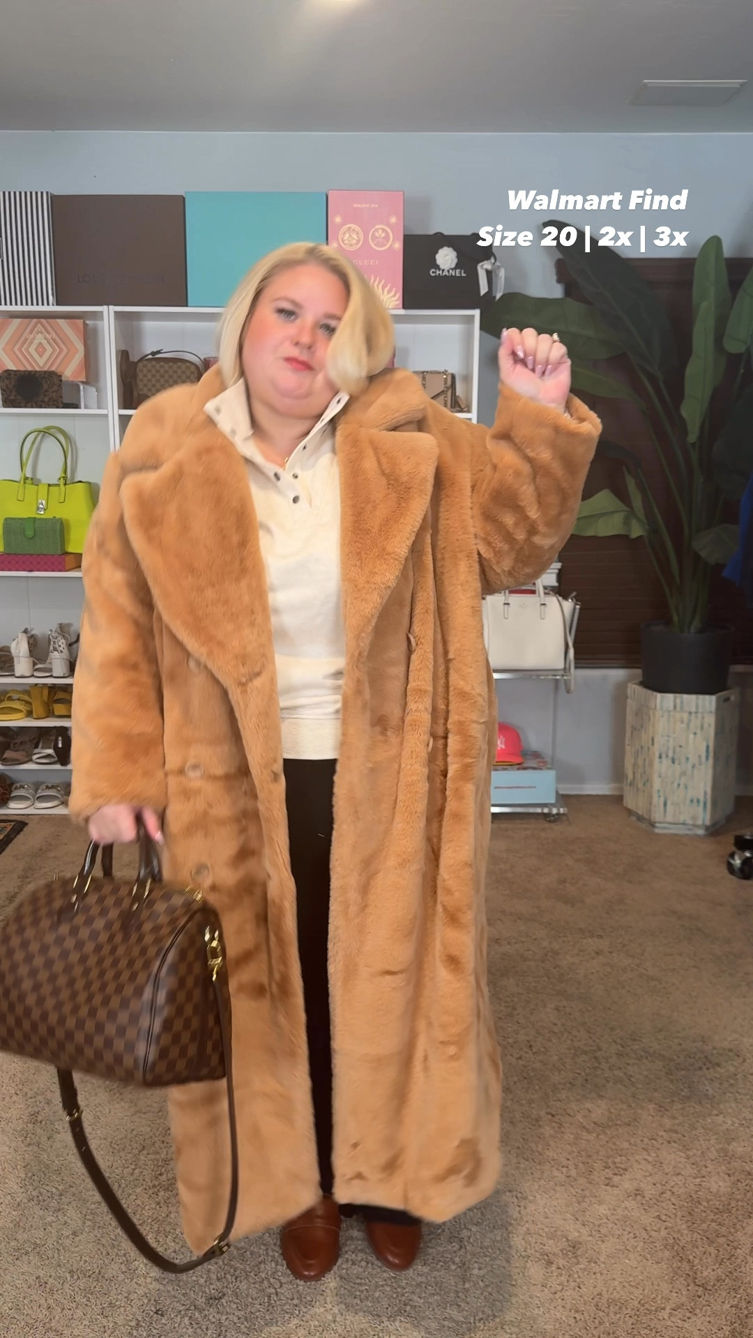 Affordable casual look featuring a fabulous new walmart sweatshirt that is very similar to the aerie one I’ve been wearing and loving
Sweatshirt 22
Pants 18/20
Coat 3x

#LTKPlusSize #LTKFindsUnder50 #LTKStyleTip