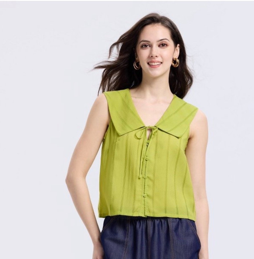 Love this green top with the cutest collar! Also comes in blue and white!