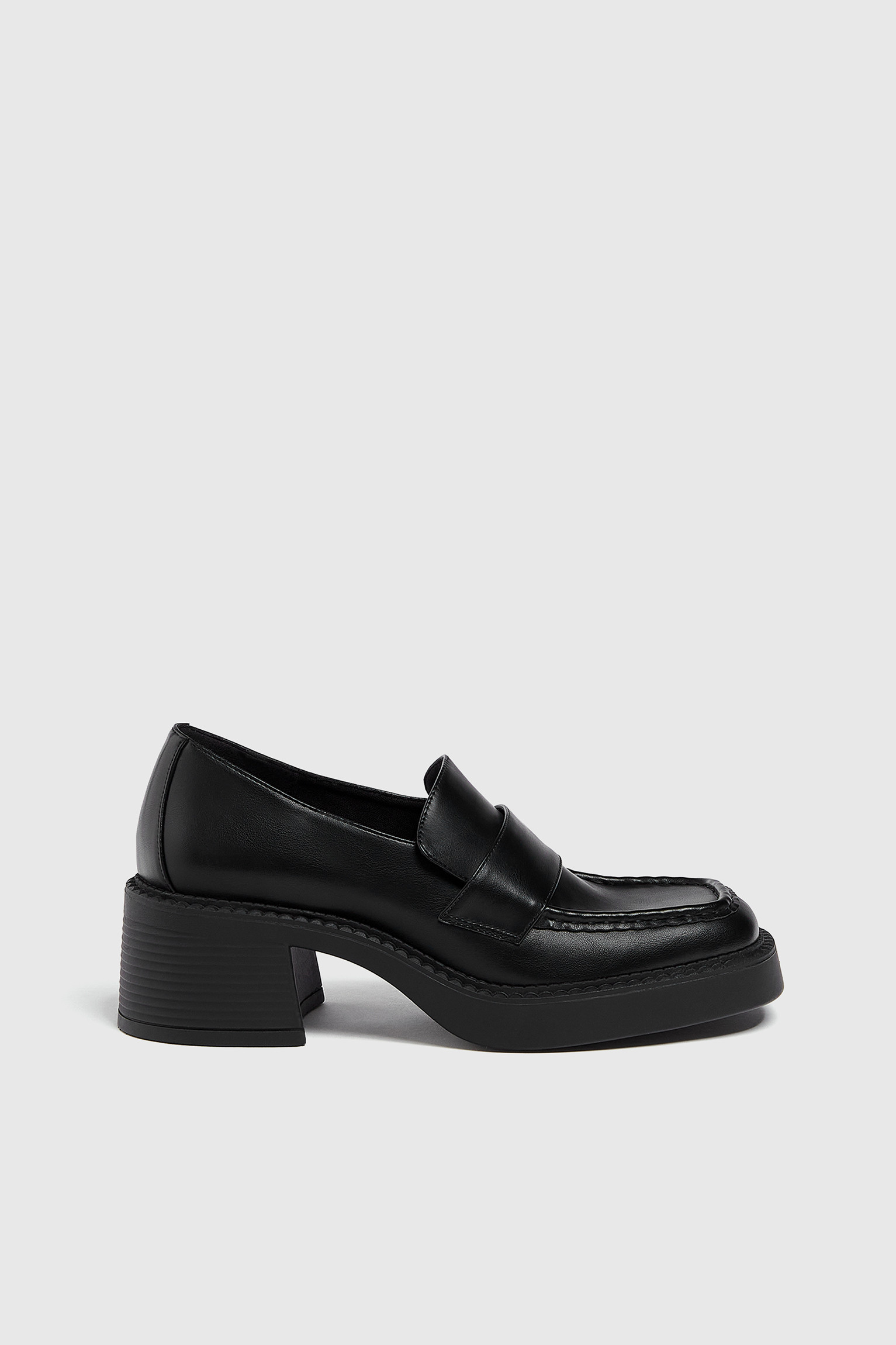 Block heel loafers | PULL and BEAR UK
