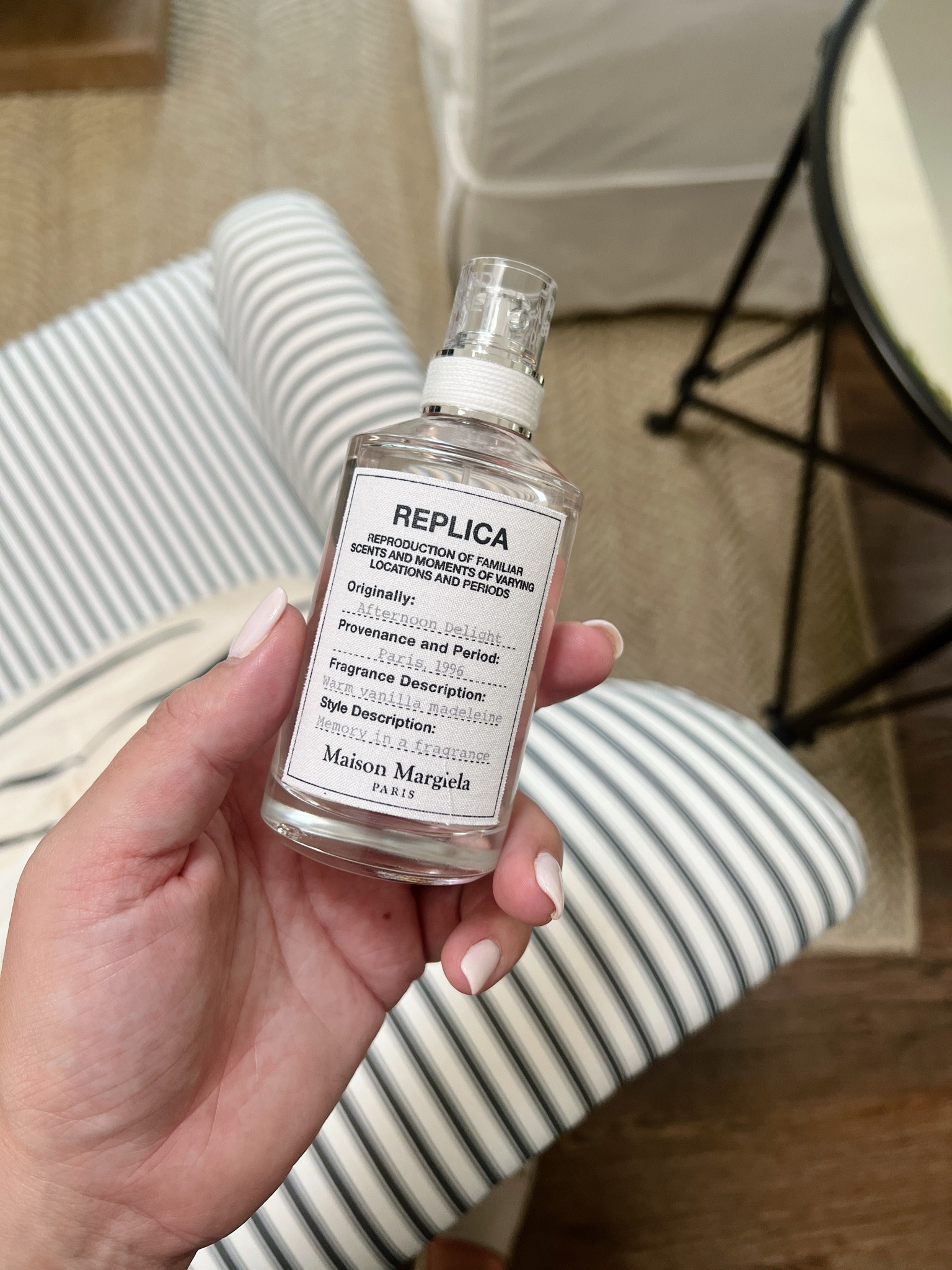 Notes of warm vanilla and sandalwood - smells like a SNACK

#LTKBeauty