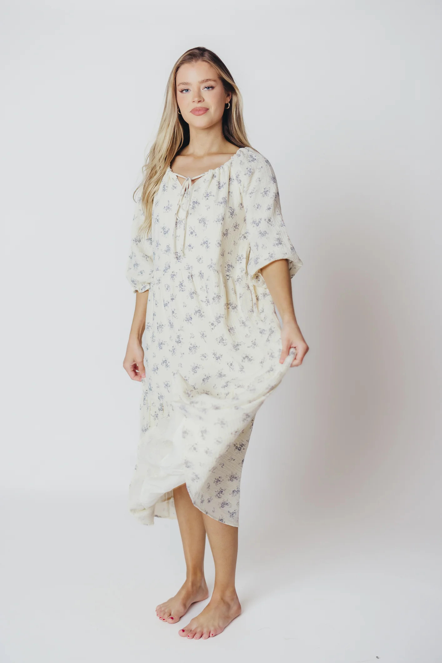 Jenna Tiered Gauze Midi Dress in Ivory Floral - Bump Friendly - Inclus | Worth Collective