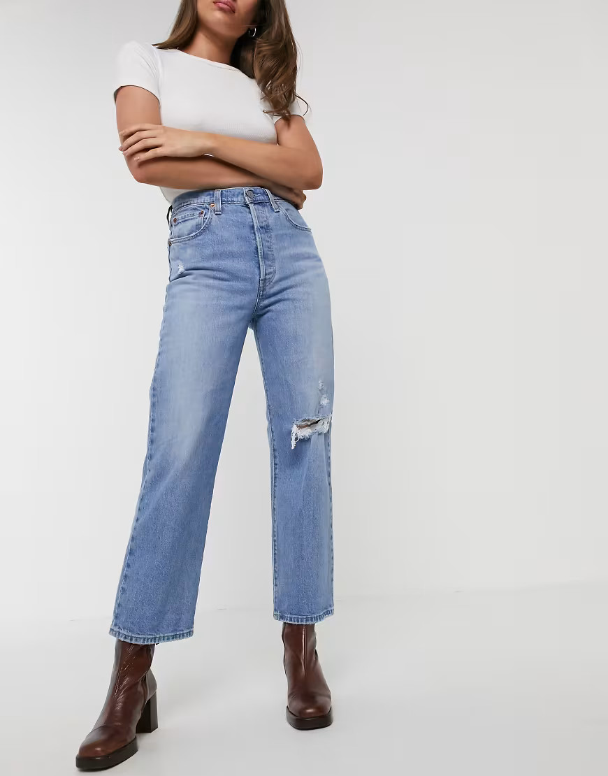 Levi's Ribcage straight leg ankle grazer jeans in light wash blue | ASOS (Global)