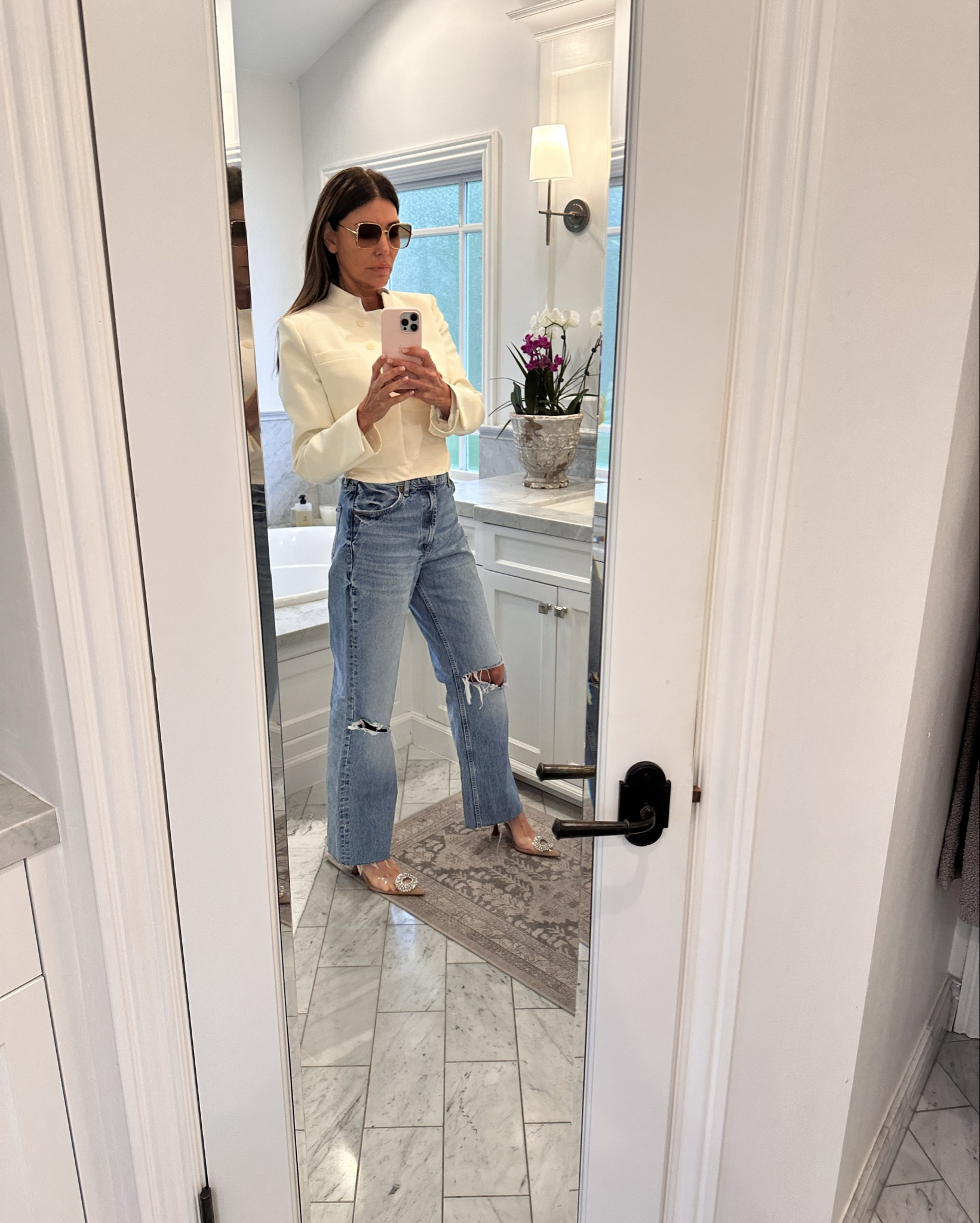 When you clean out your closet and find a new outfit 😃😃😃

#LTKstyletip #LTKover40 #LTKshoecrush