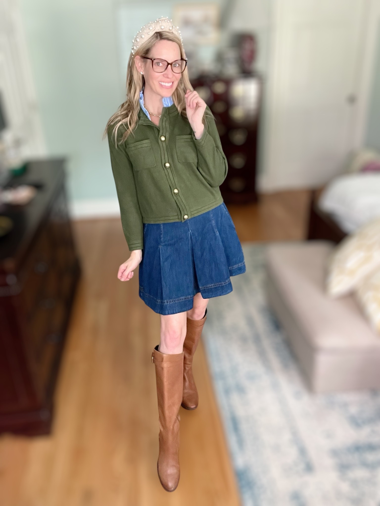 🍂 Preppy fall layers done right! I styled the Free Assembly ruffle neck cardigan in classic olive green with the pleated denim mini skirt—both budget-friendly Walmart finds. Tall cognac boots give it that polished autumn vibe, while the pearl headband adds a feminine finishing touch. Perfect for everything from pumpkin patch days to casual weekends out! 💙💚

💎 Jewelry details: I’m wearing timeless Melinda Maria pieces that elevate every look. Use code PREPPYREBEL for 10% off your order!

: fall preppy outfit idea, Walmart Free Assembly cardigan, denim mini skirt outfit fall, olive green cardigan styling, tall boots fall outfit, pearl headband fall style, preppy chic fall look, Melinda Maria jewelry discount.


#LTKFindsUnder100 #LTKFindsUnder50 #LTKWorkwear

#LTKShoeCrush #LTKWorkwear #LTKOver40
