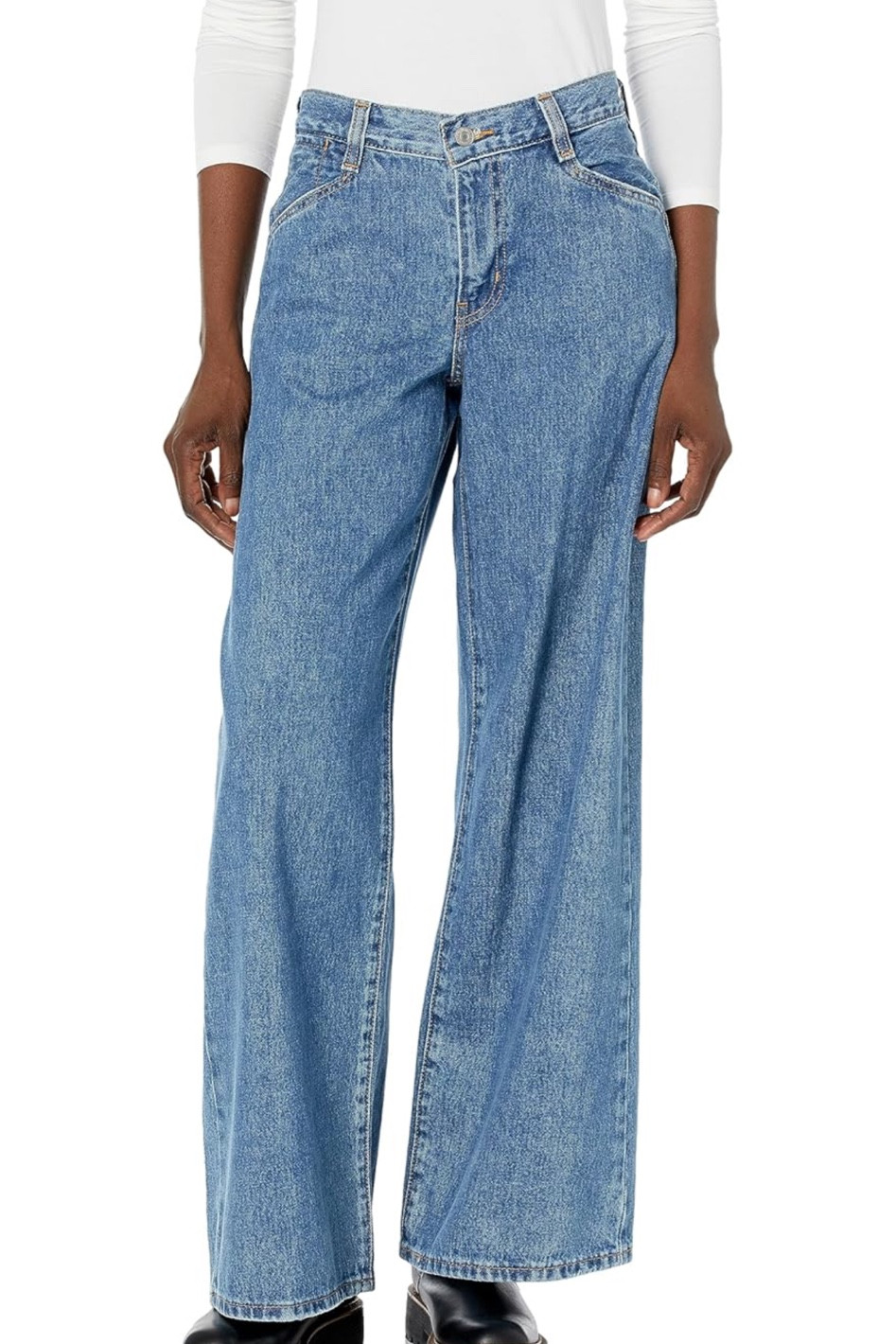 Slouchy jeans $30-$100+

#LTKFindsUnder100 #LTKOver40 #LTKStyleTip