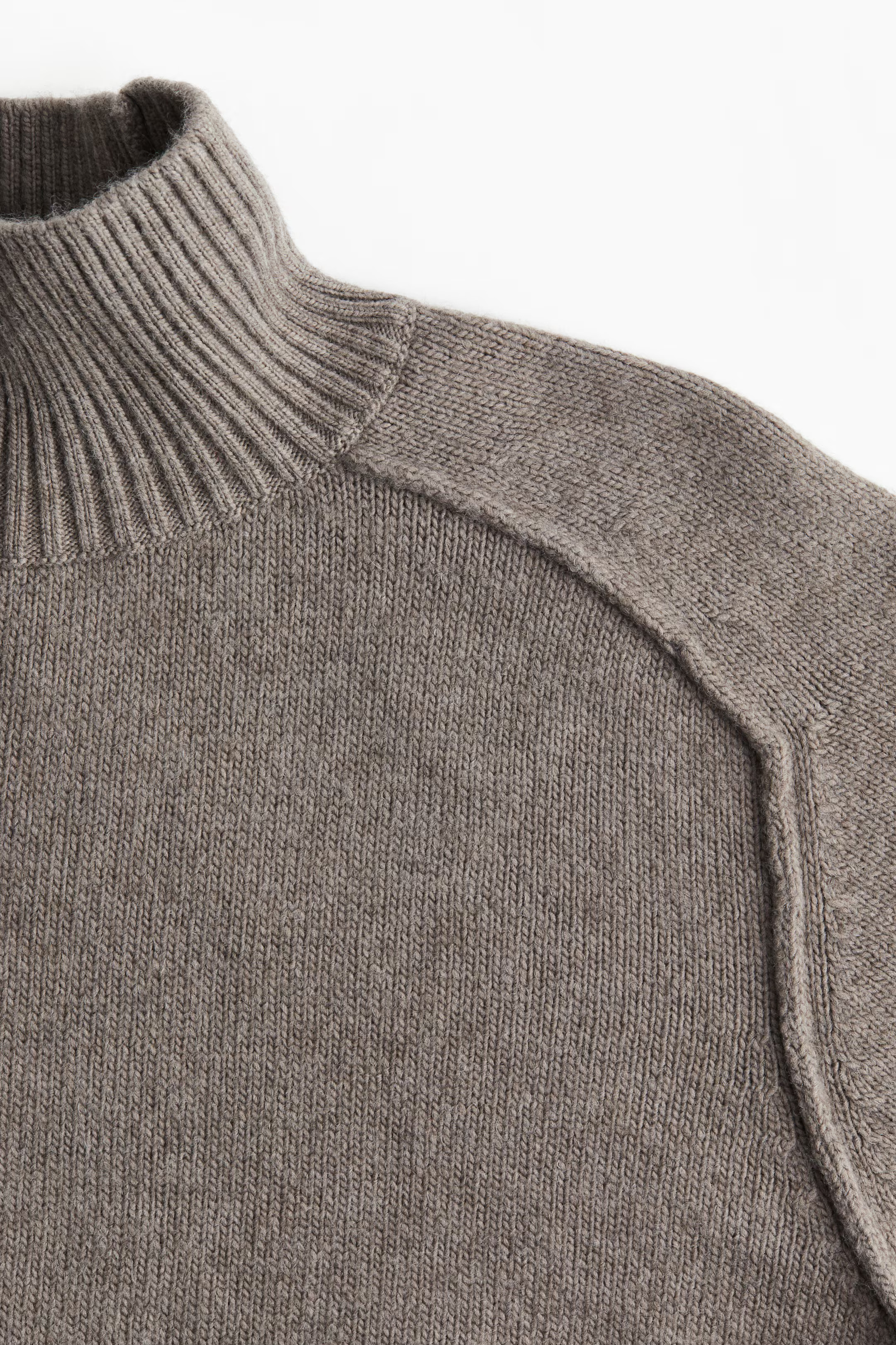 Turtleneck jumper | H&M (UK, MY, IN, SG, PH, TW, HK)