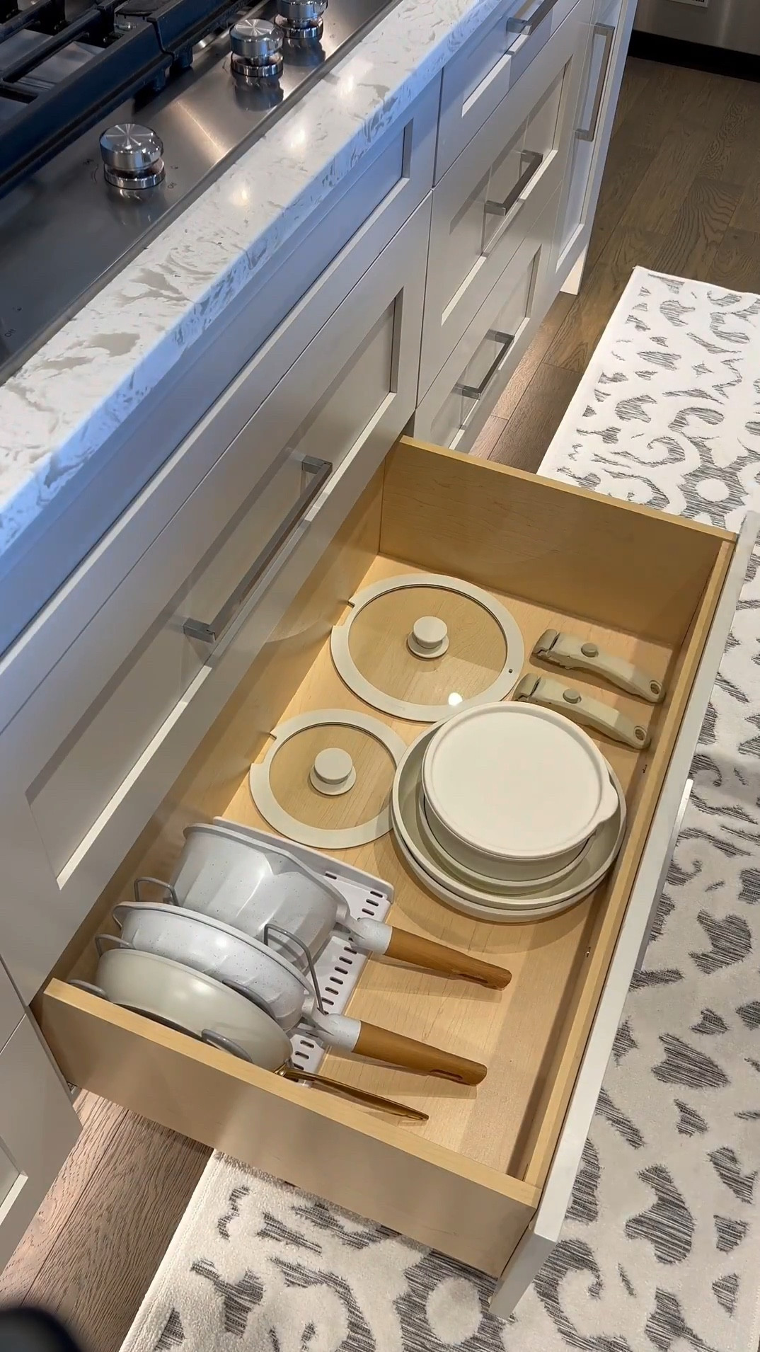 These pots right here are totally game changers! 🚀 Not only are they perfect for saving space but they’re also ideal for leftovers and they’re absolutely STUNNING. 🎊 Honestly, they’re the triple threat you didn’t know you needed. Obsessed doesn’t even cover it! 💖 

Click link to shop!

#LTKStyleTip #LTKSaleAlert #LTKHome