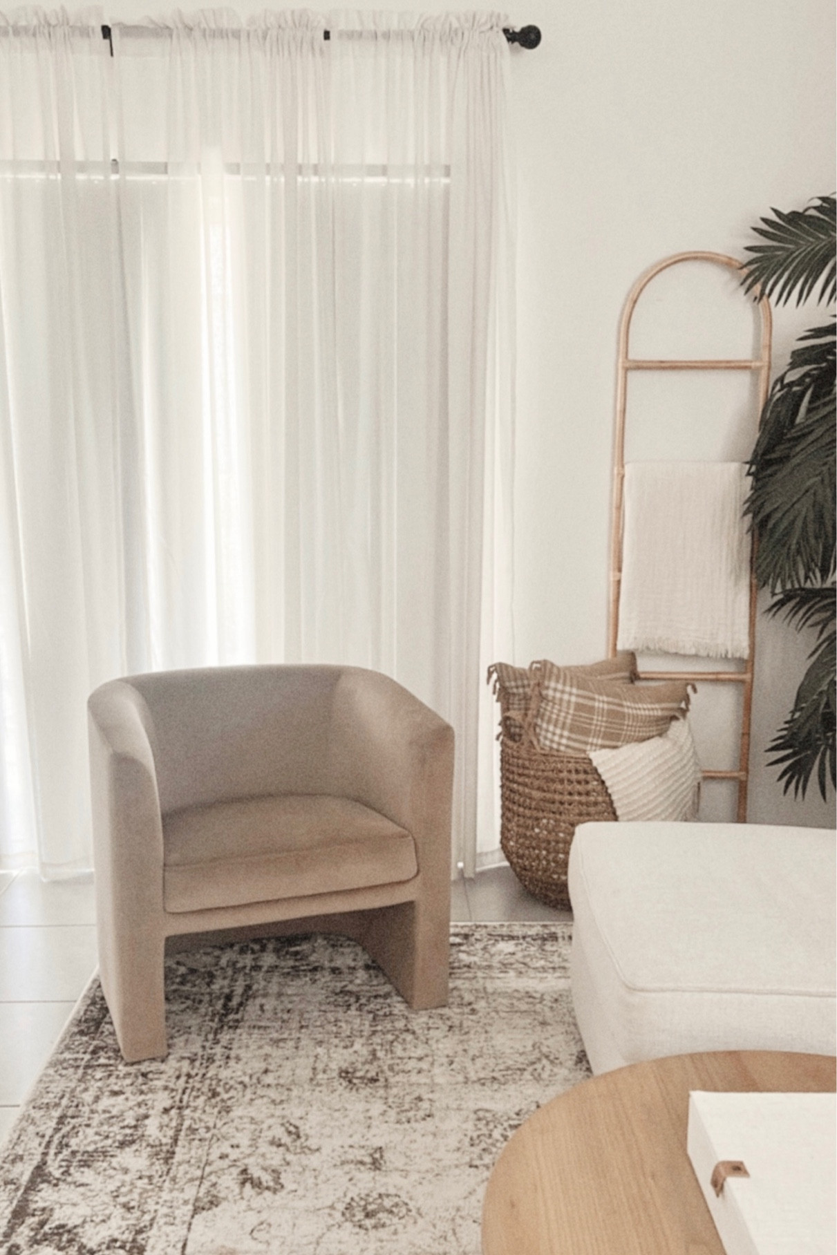 Accent chair. 🤎
#homedecor

#LTKstyletip #LTKhome